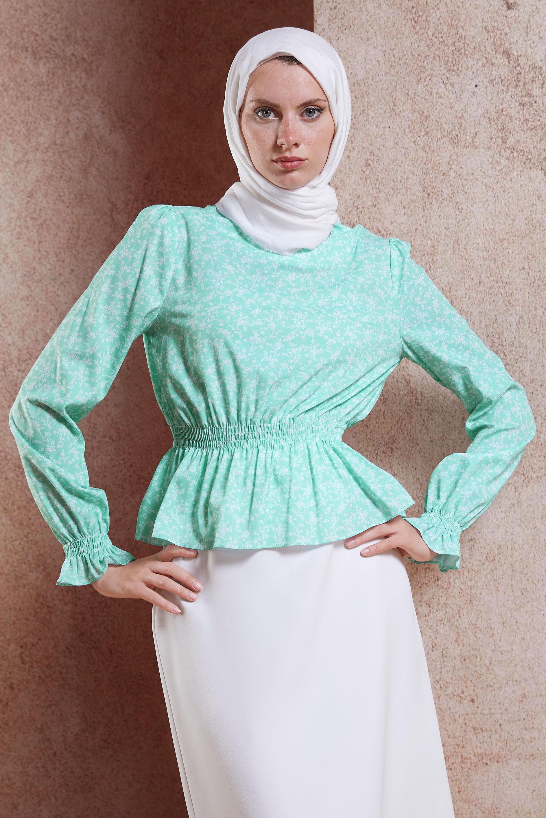 Tesettür giyim YEŞİL BELİ VE MANŞETLERİ LASTİKLİ ÇİÇEKLİ BLUZ 42888 