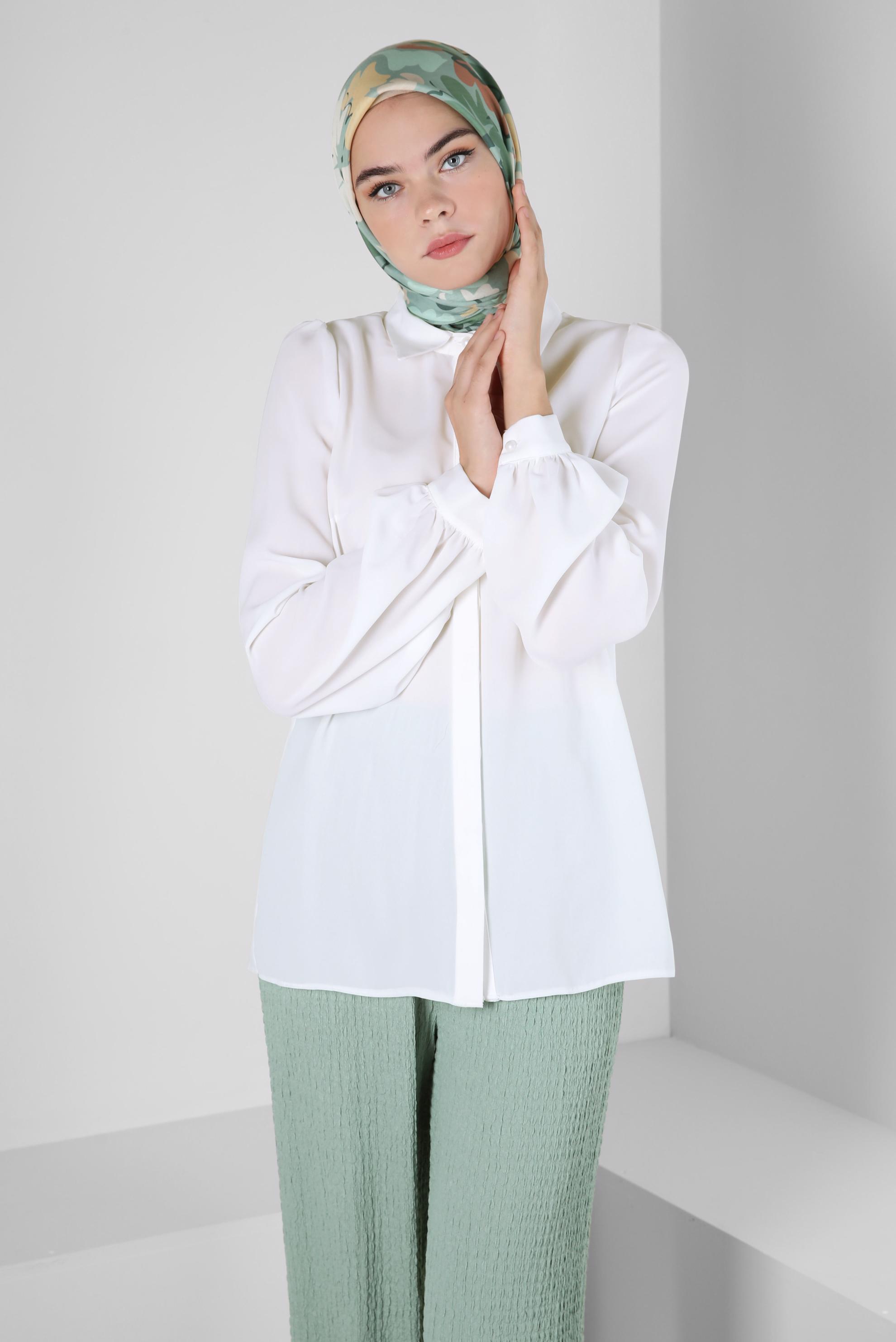 Tesettür giyim BEYAZ GİZLİ DÜĞMELİ BLUZ 42926 
