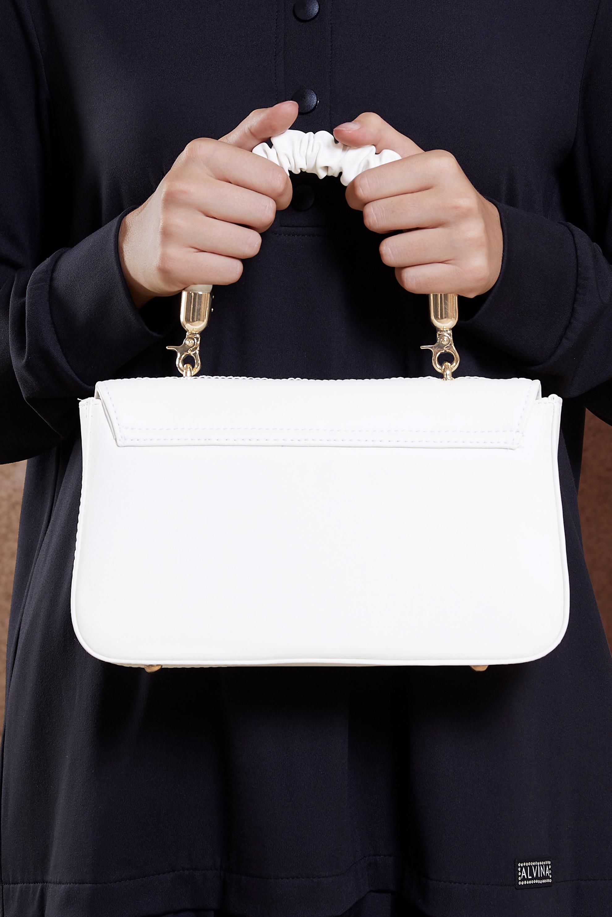 Tesettür giyim BEYAZ ALVİNA ÇANTA 2029