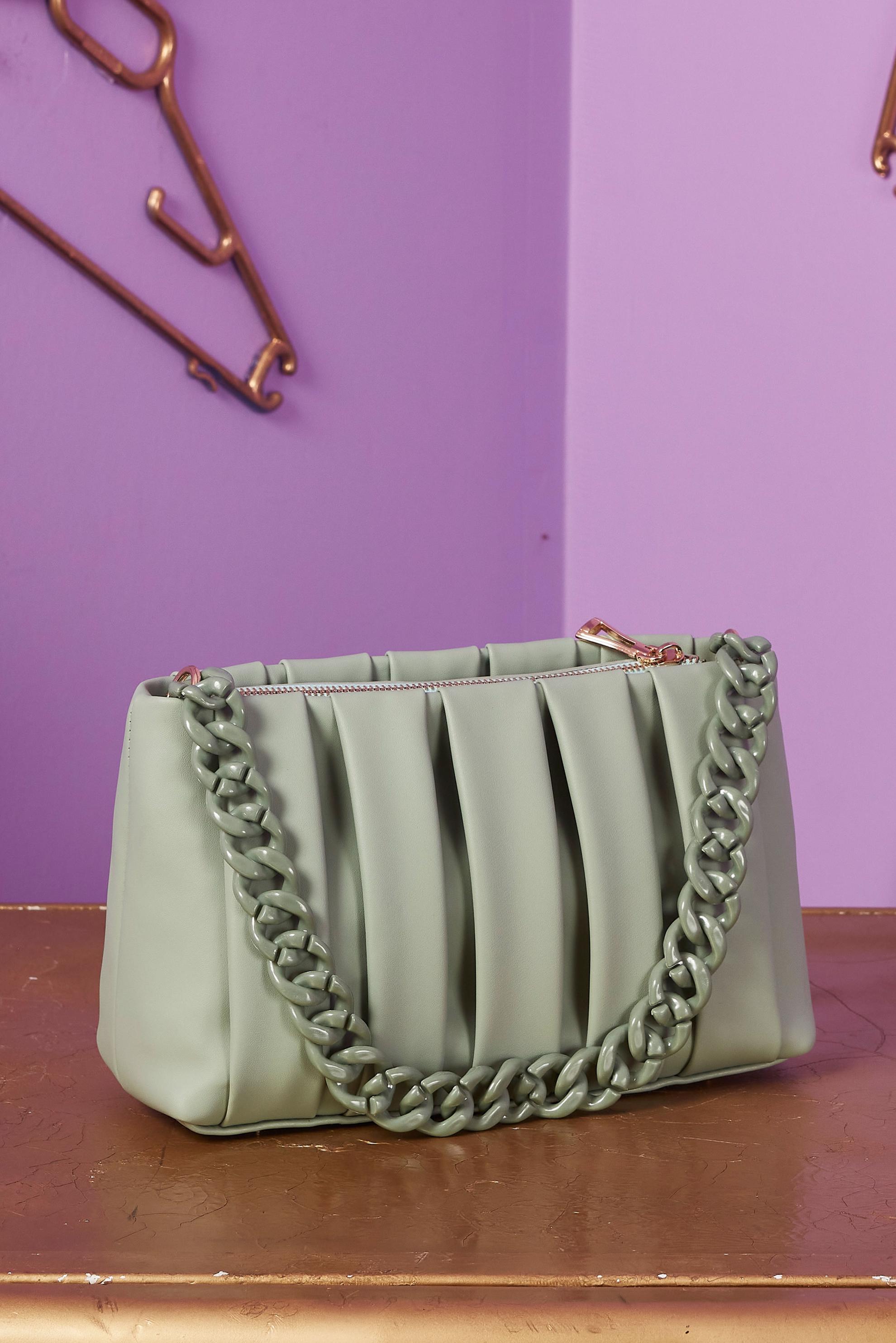 Tesettür giyim YEŞİL ALVİNA PİLE DETAYLI ZİNCİR ASKILI ÇANTA 2047 