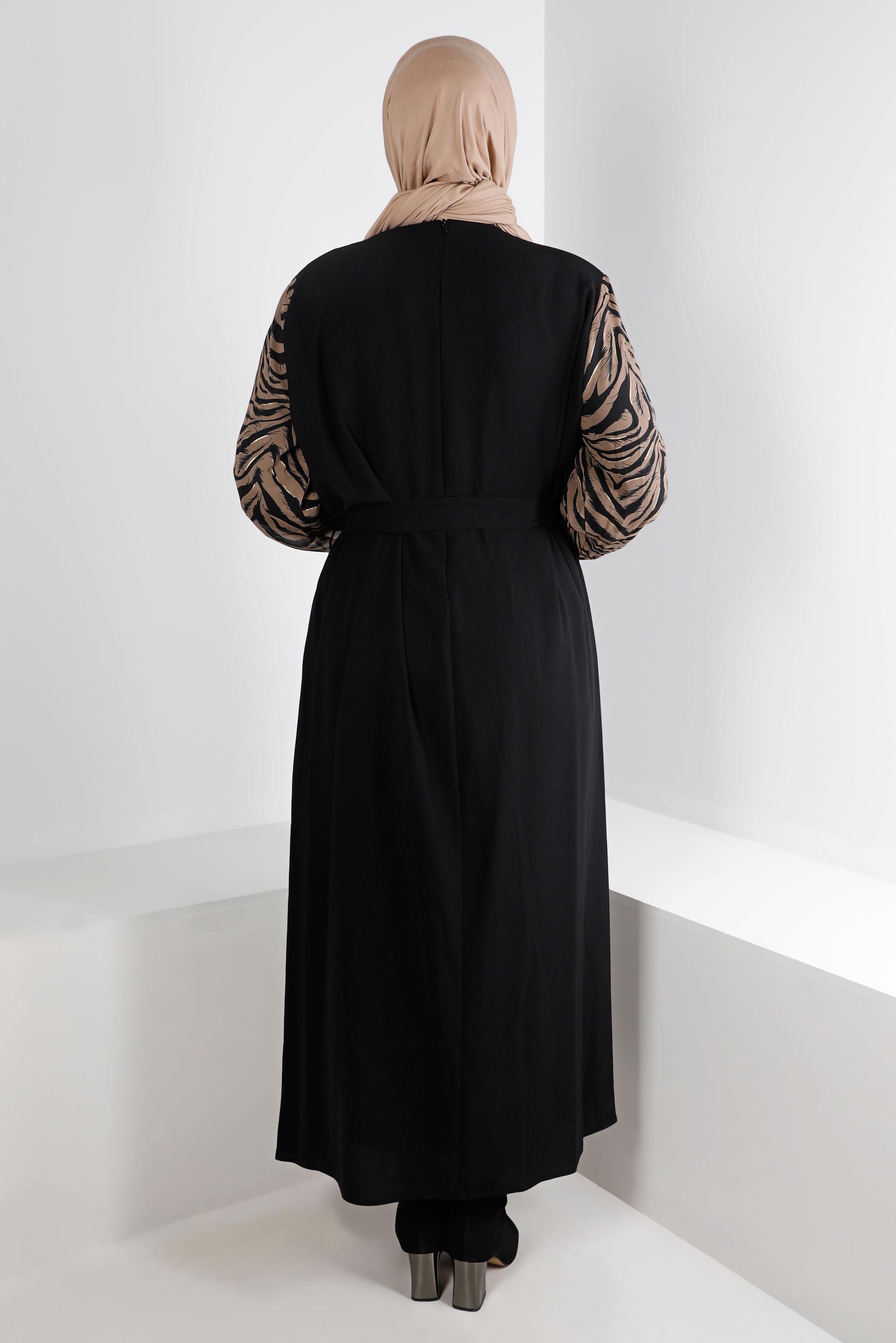 Tesettür giyim BEJ KUŞAKLI FERMUARLI KREP ELBİSE 20253