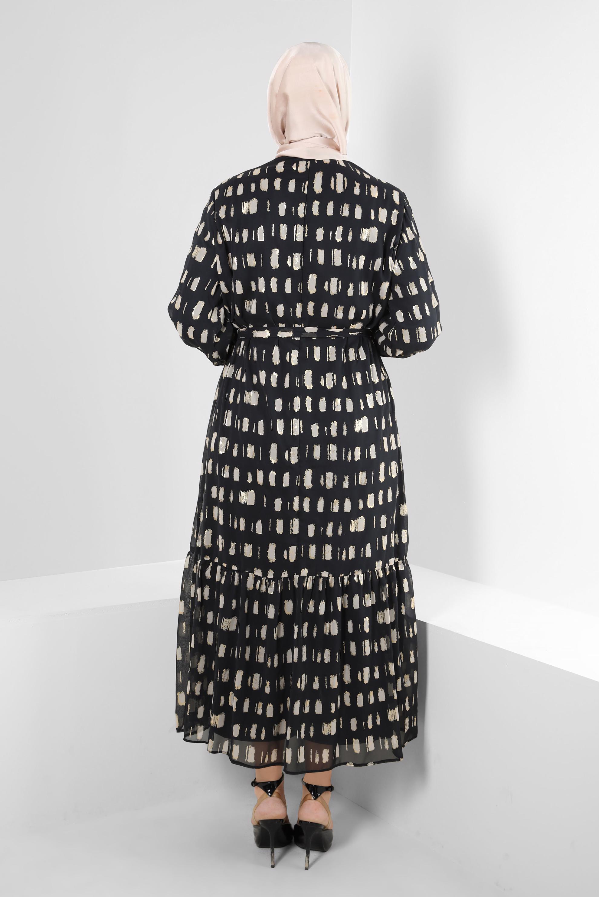 Tesettür giyim SİYAH DESENLİ KUŞAKLI BİSİKLET YAKA ELBİSE 20254 