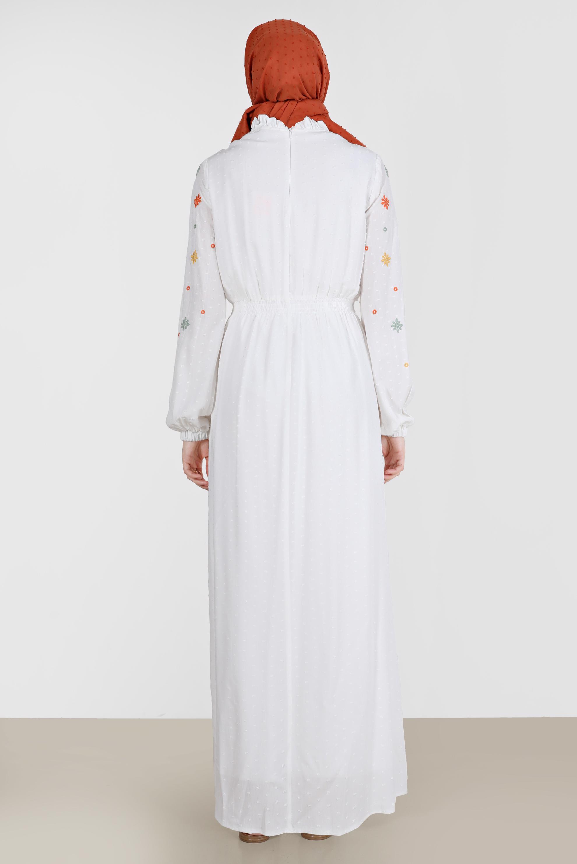 Tesettür giyim BEYAZ YAKASI FIRFIRLI ÇİÇEK NAKIŞLI ELBİSE 41664 