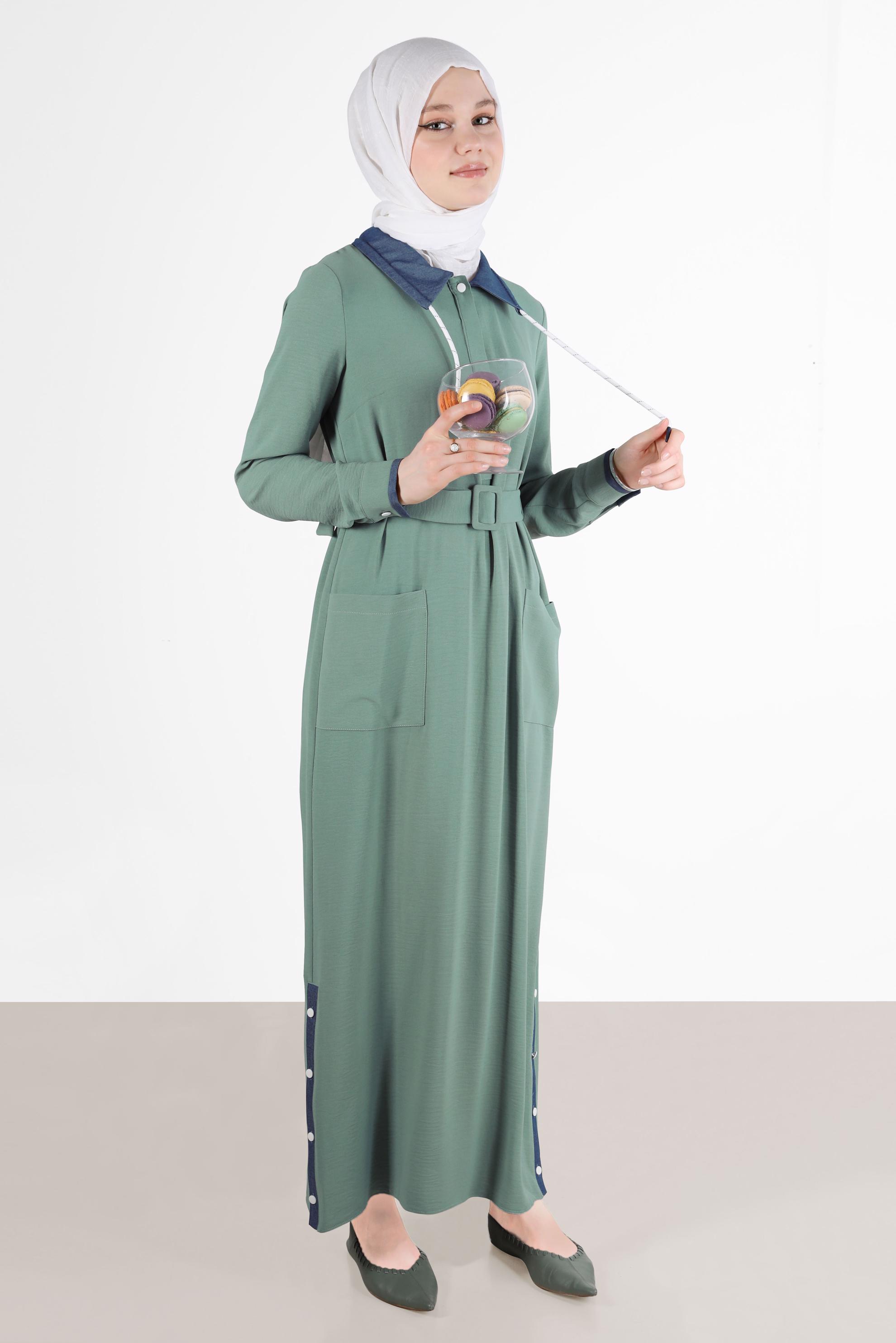 Tesettür giyim YEŞİL ETEK UCU DÜĞMELİ KEMERLİ ELBİSE 41738 