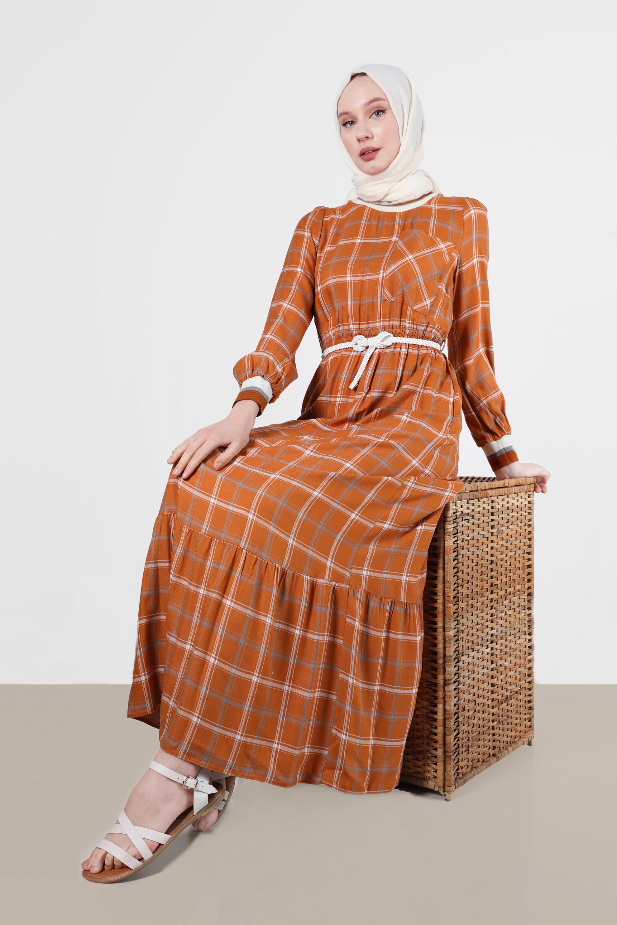Tesettür giyim TURUNCU KEMERLİ EKOSE ELBİSE 41764 