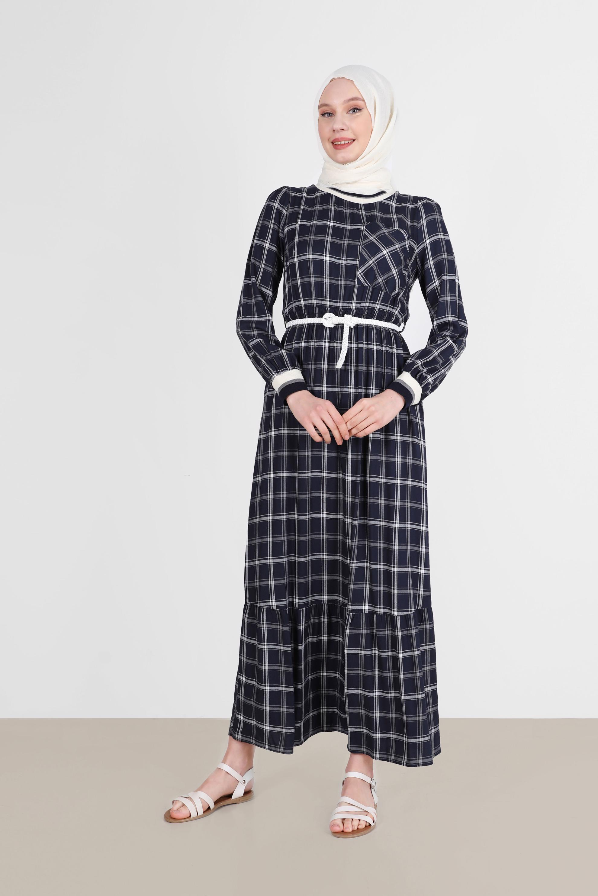 Tesettür giyim LACİVERT KEMERLİ EKOSE ELBİSE 41764 