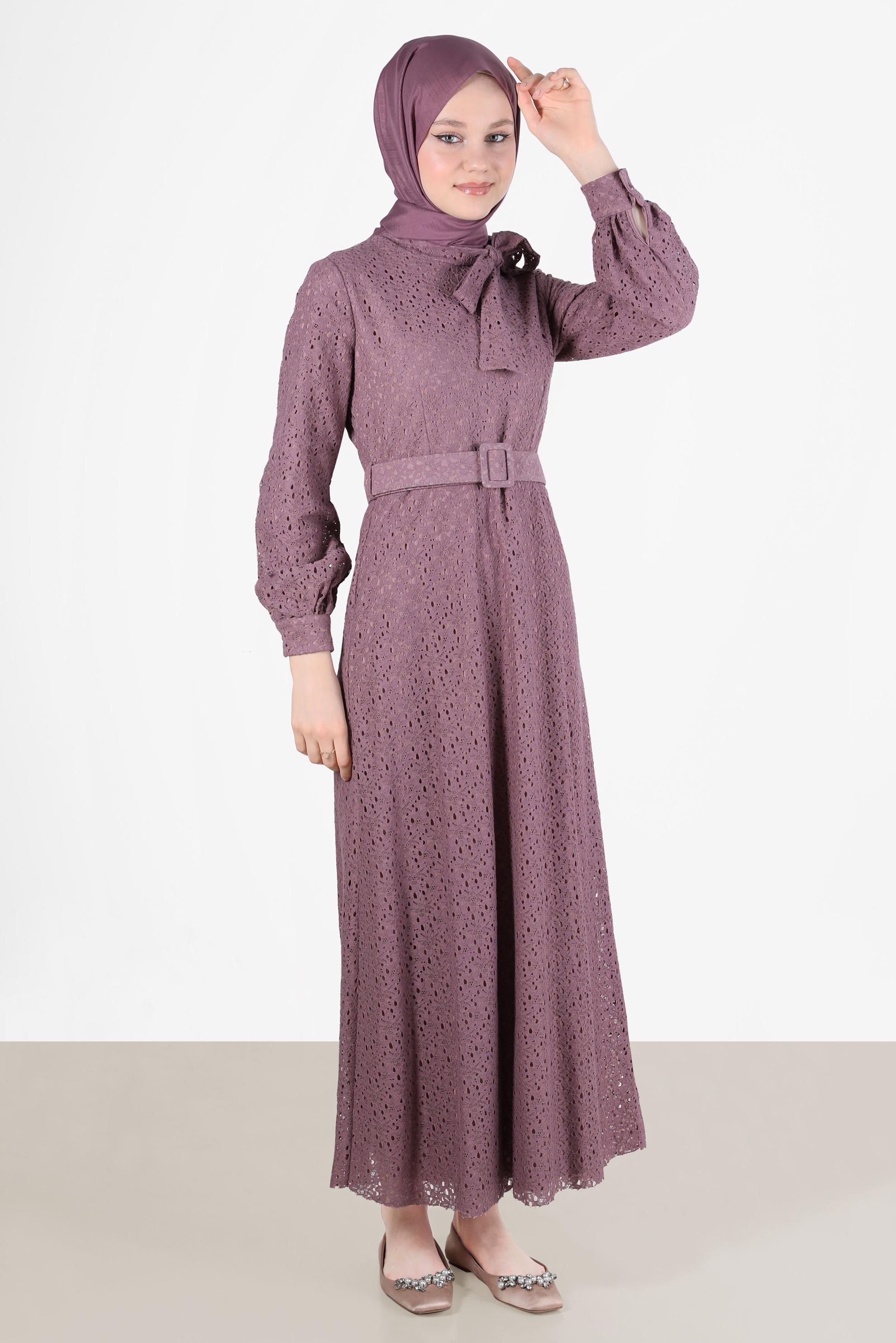 Tesettür giyim MOR FİYONK DETAYLI DANTEL ELBİSE 42413 