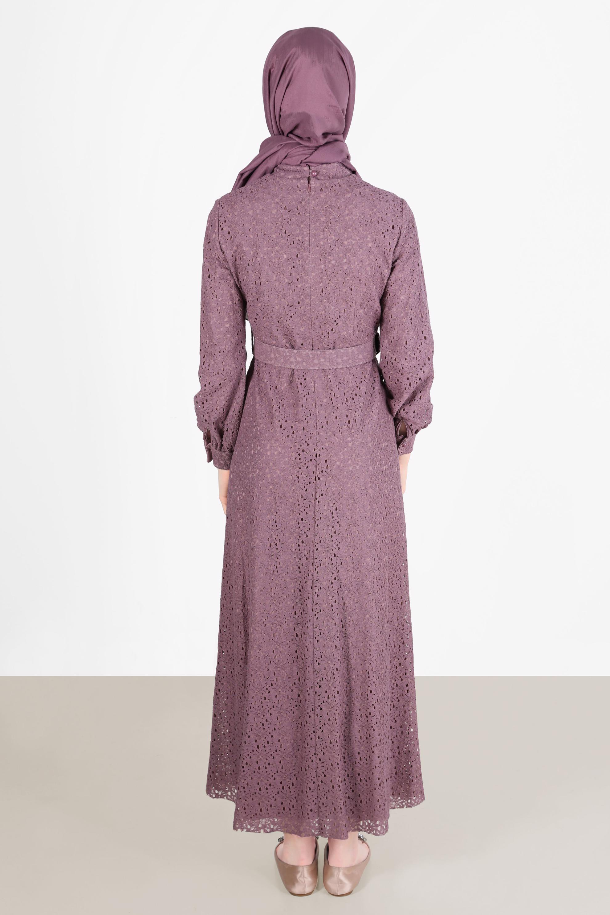 Tesettür giyim MOR FİYONK DETAYLI DANTEL ELBİSE 42413 
