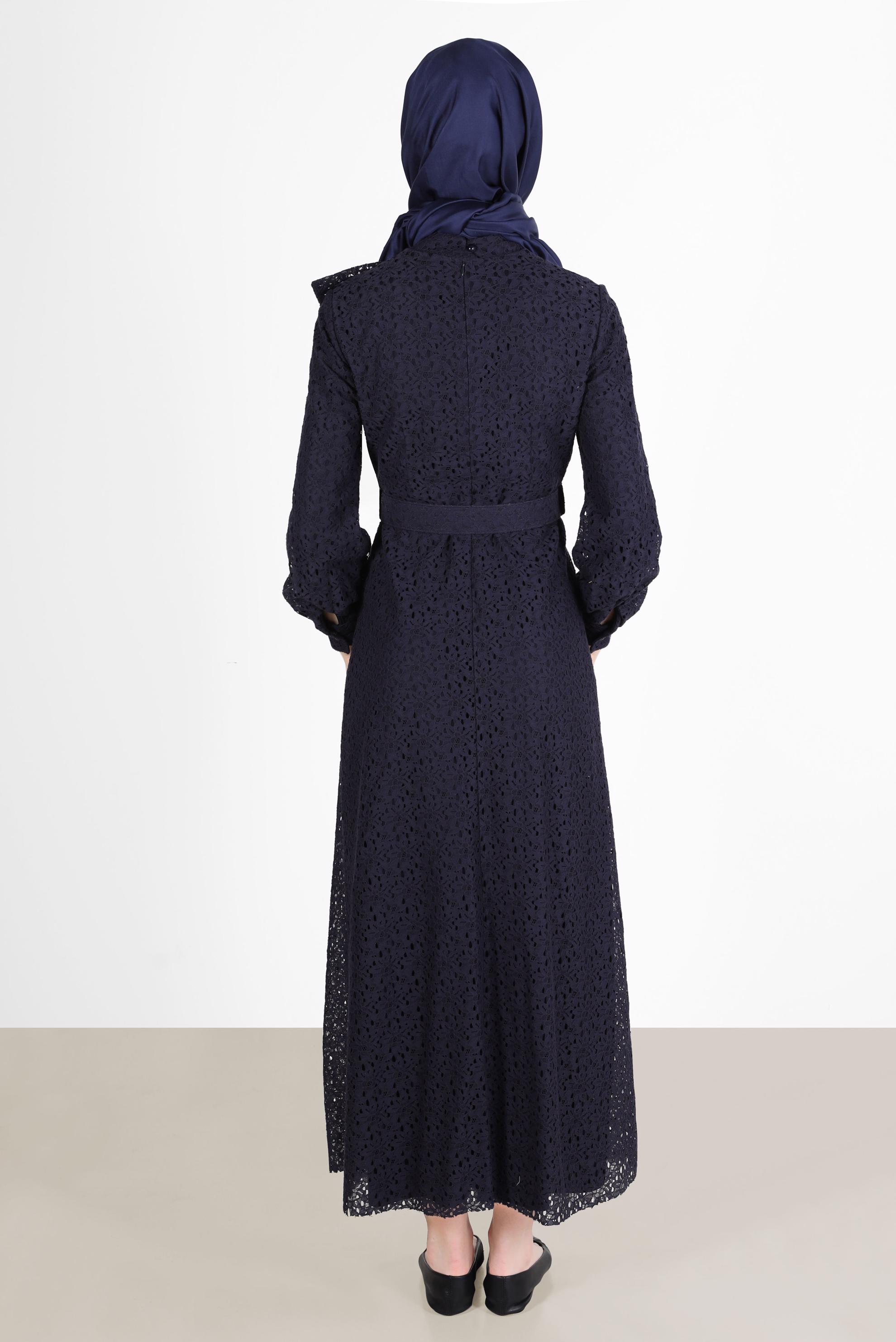 Tesettür giyim LACİVERT FİYONK DETAYLI DANTEL ELBİSE 42413 