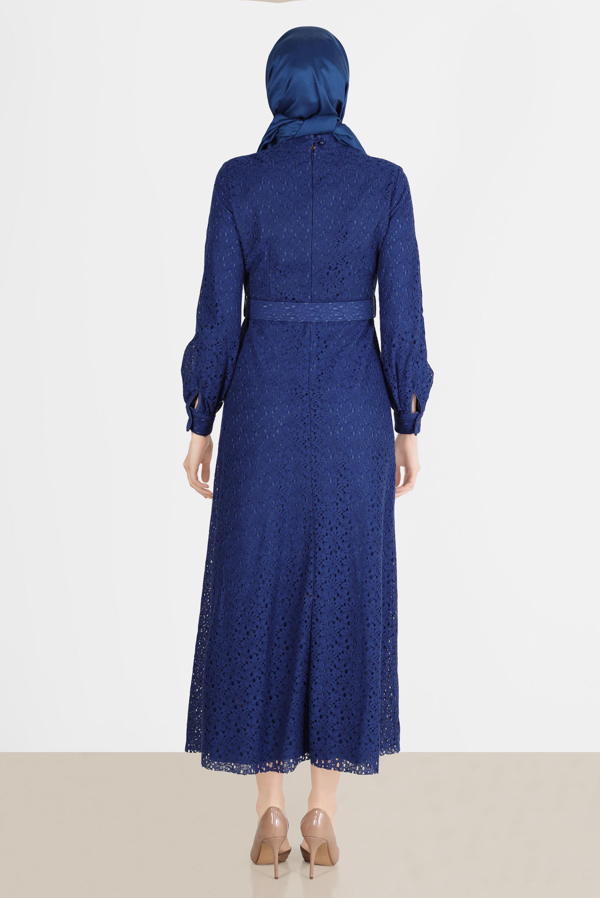 Tesettür giyim LACİVERT FİYONK DETAYLI DANTEL ELBİSE 42413 