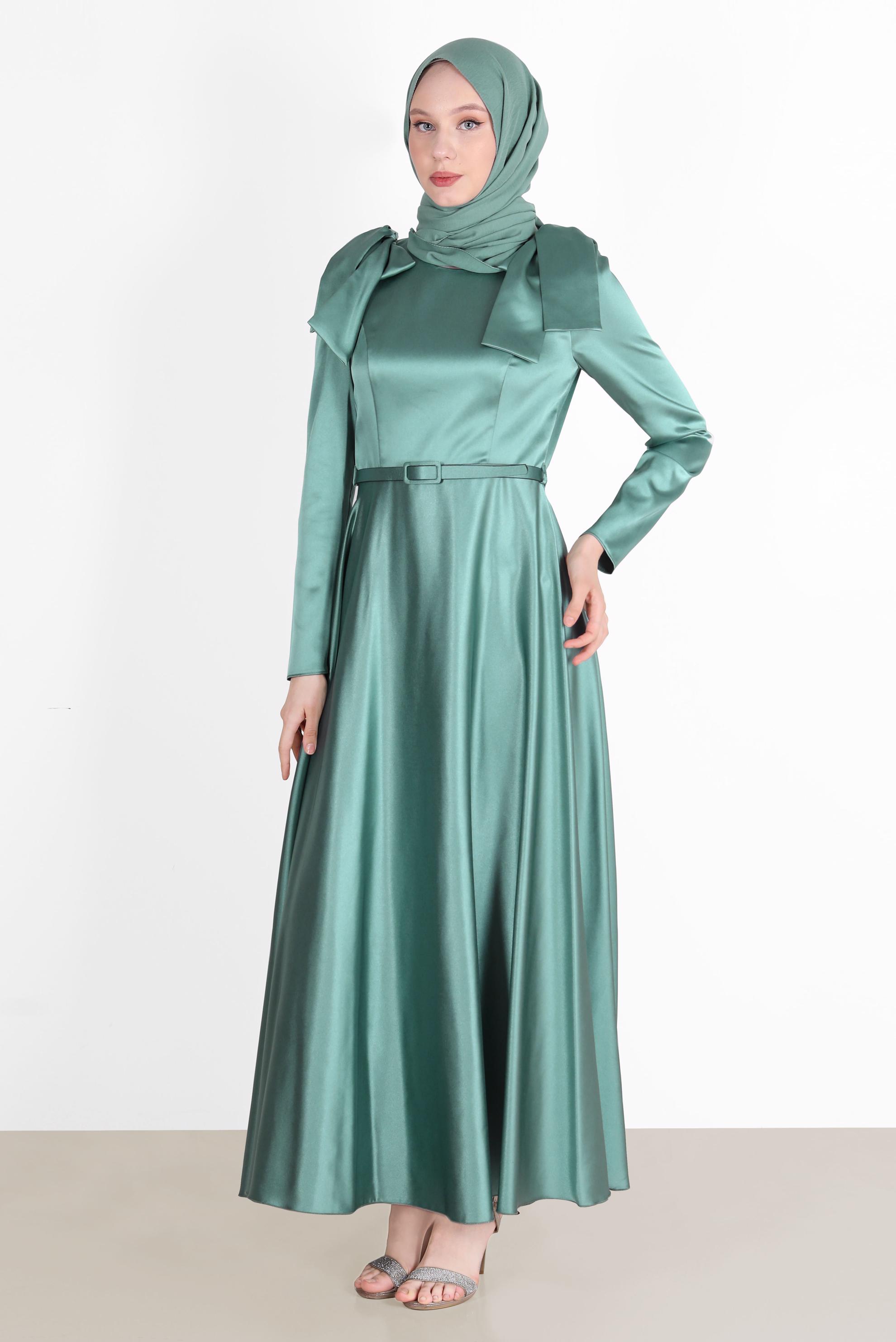 Tesettür giyim YEŞİL OMUZLARI FİYONK DETAYLI ELBİSE 42418 