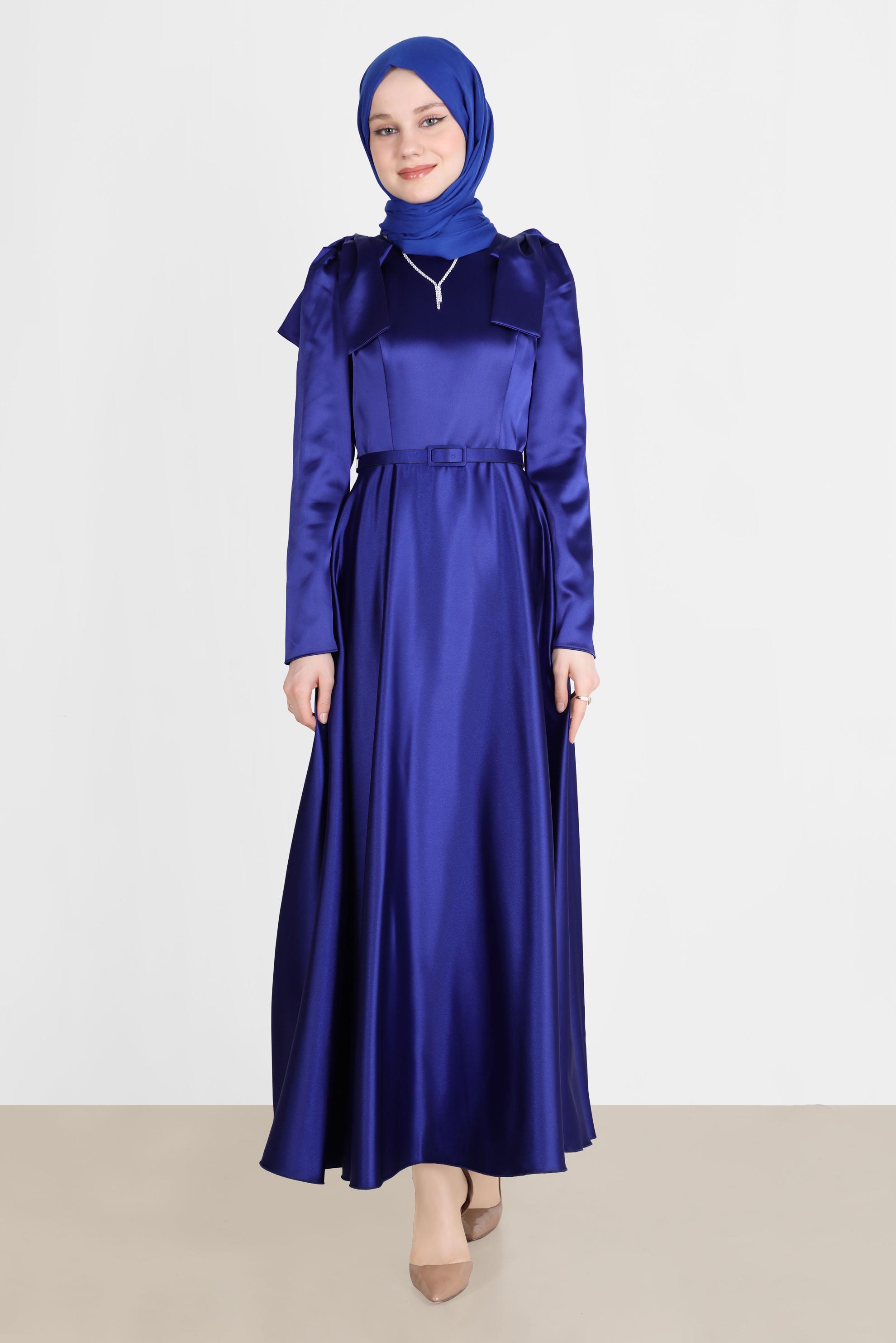 Tesettür giyim MAVİ OMUZLARI FİYONK DETAYLI ELBİSE 42418 