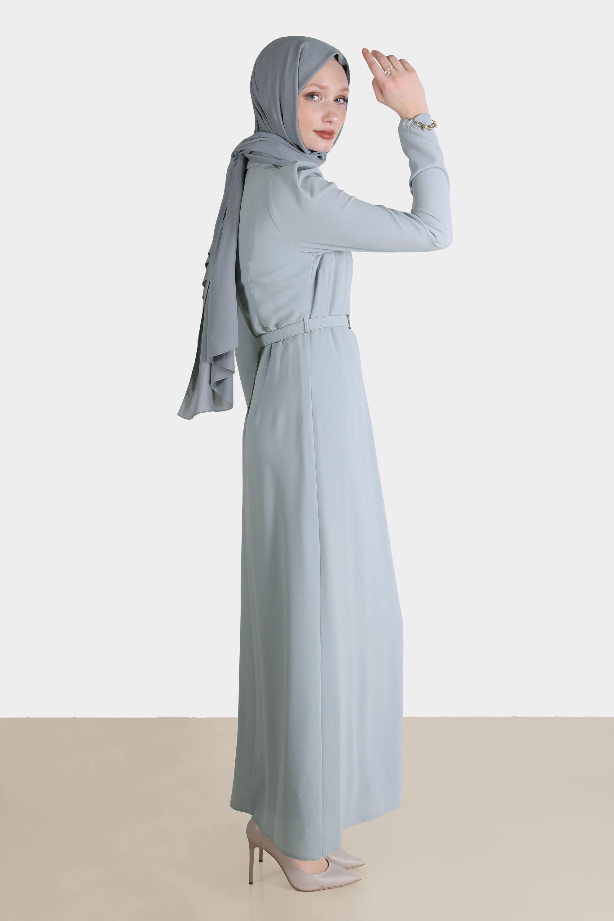 Tesettür giyim GRİ PÜSKÜL DETAYLI VATKALI ELBİSE 42526 