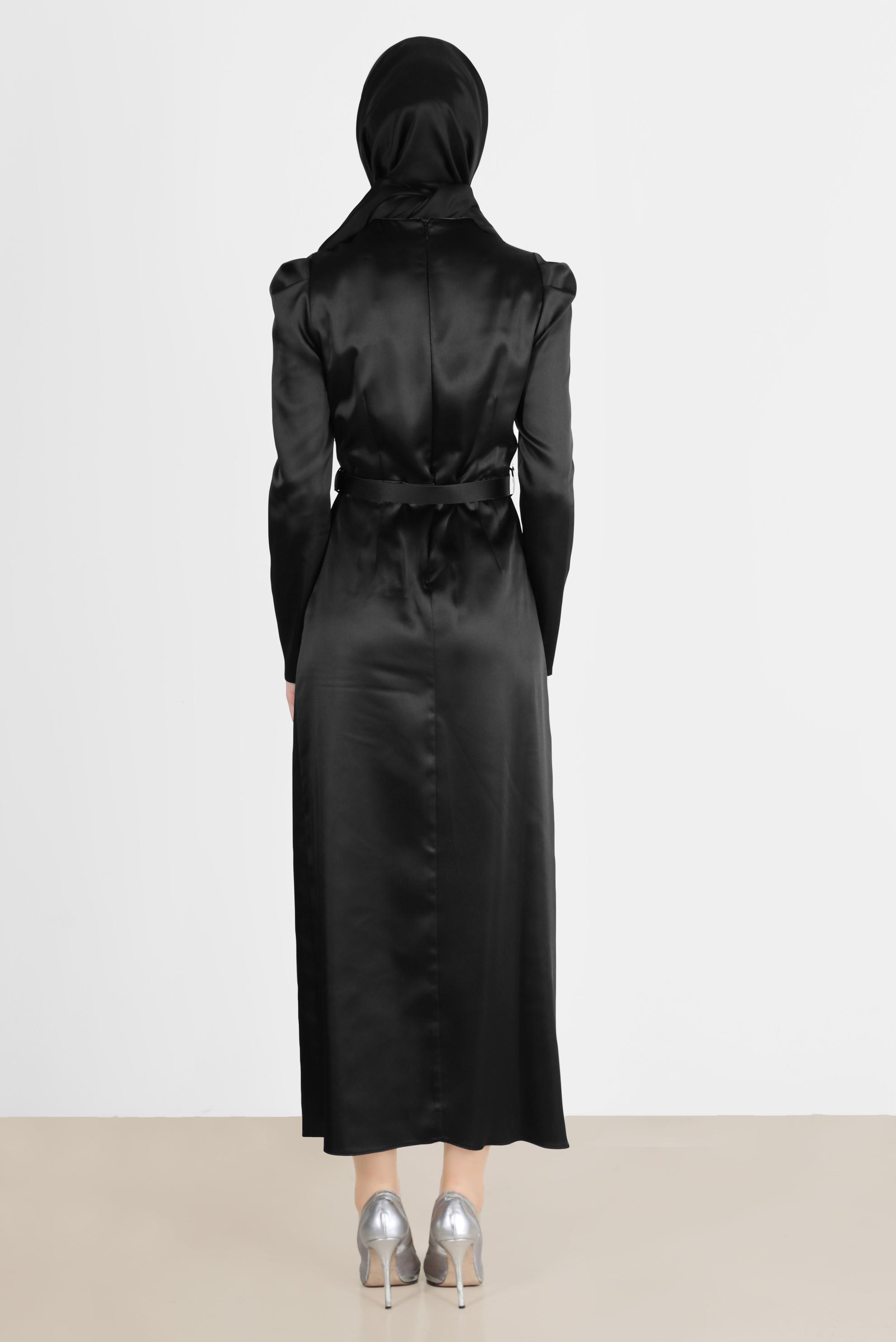 Tesettür giyim SİYAH KEMERLİ SATEN ELBİSE 42527 