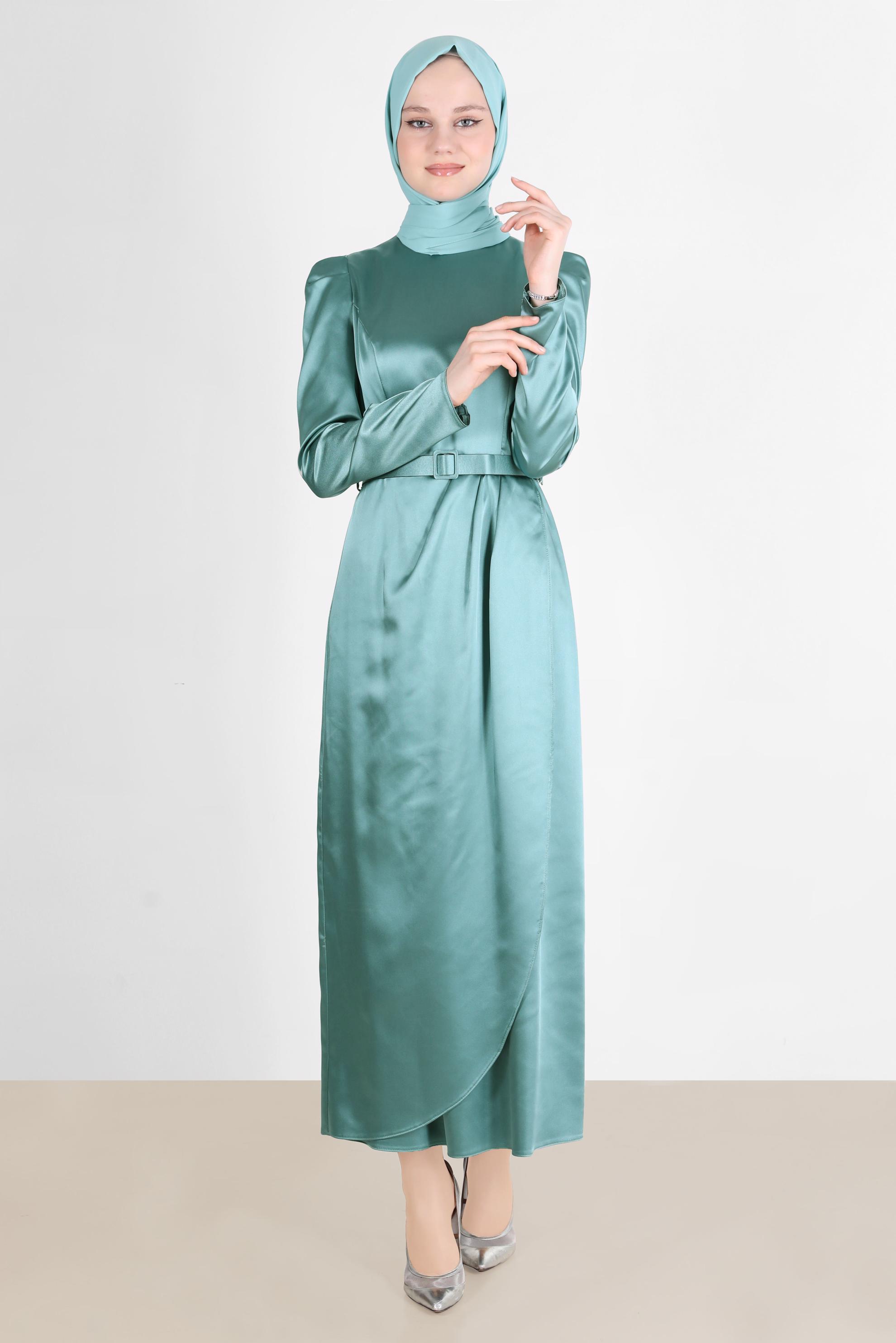 Tesettür giyim YEŞİL KEMERLİ SATEN ELBİSE 42527 