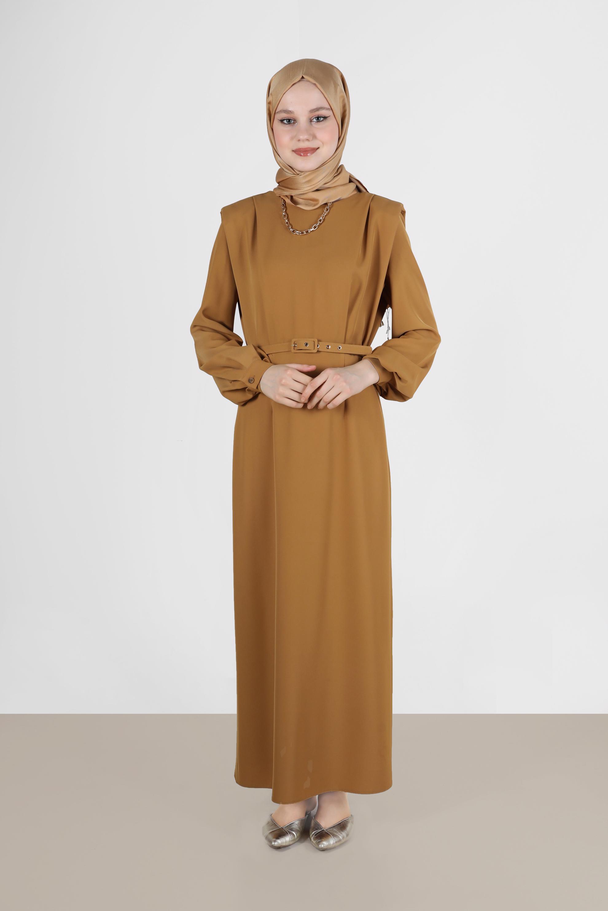 Tesettür giyim SARI VATKA GÖRÜNÜMLÜ KEMERLİ ELBİSE 42530 