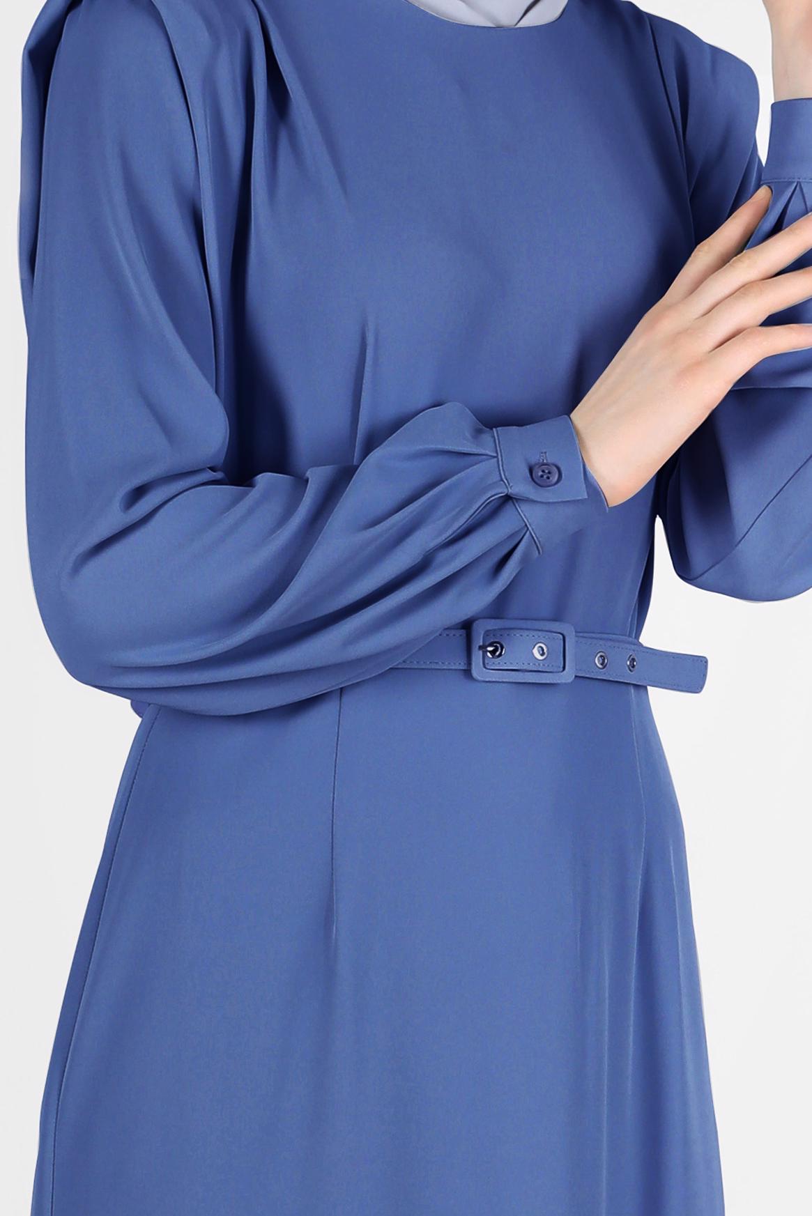 Tesettür giyim LACİVERT VATKA GÖRÜNÜMLÜ KEMERLİ ELBİSE 42530 