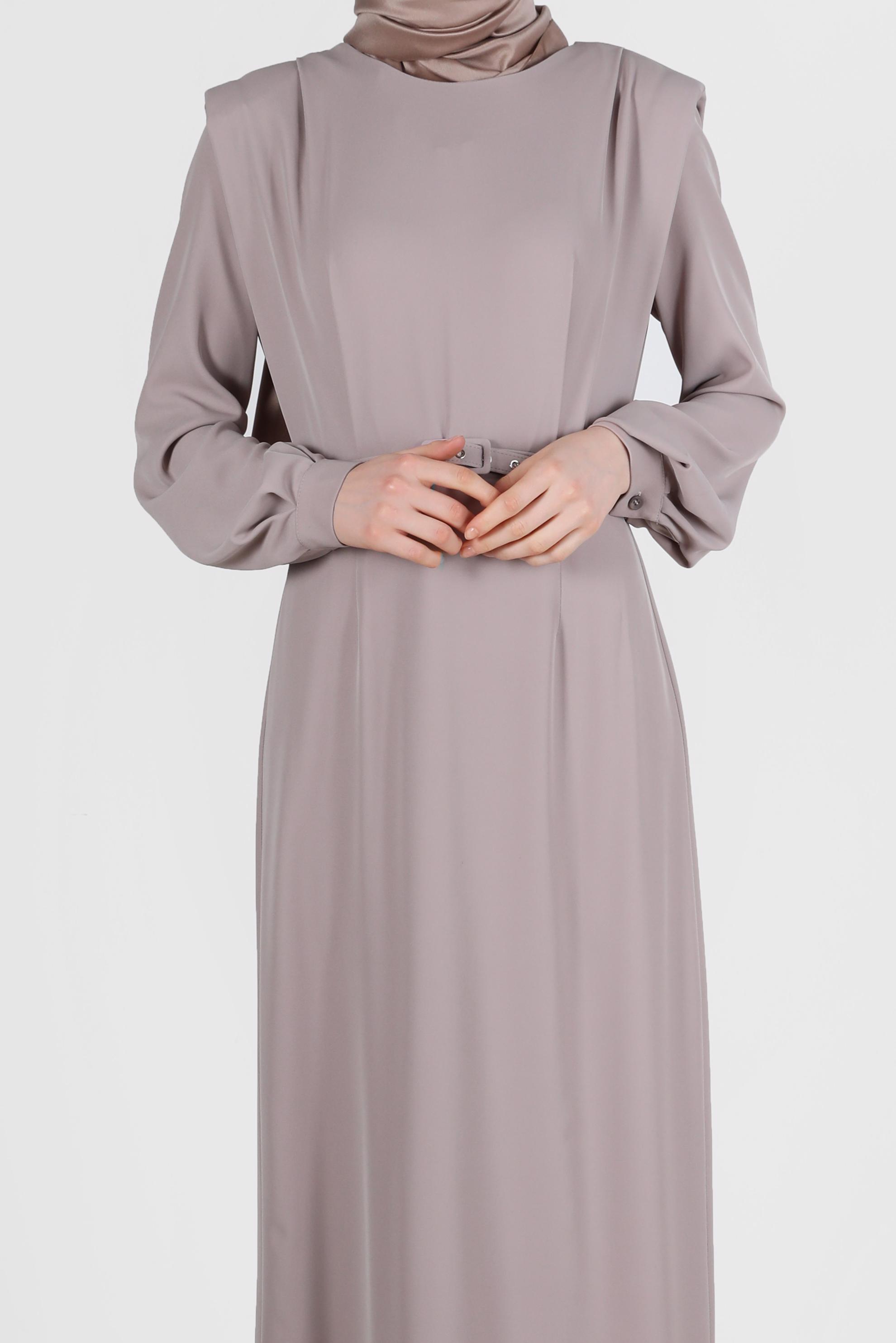 Tesettür giyim KUM VATKA GÖRÜNÜMLÜ KEMERLİ ELBİSE 42530 