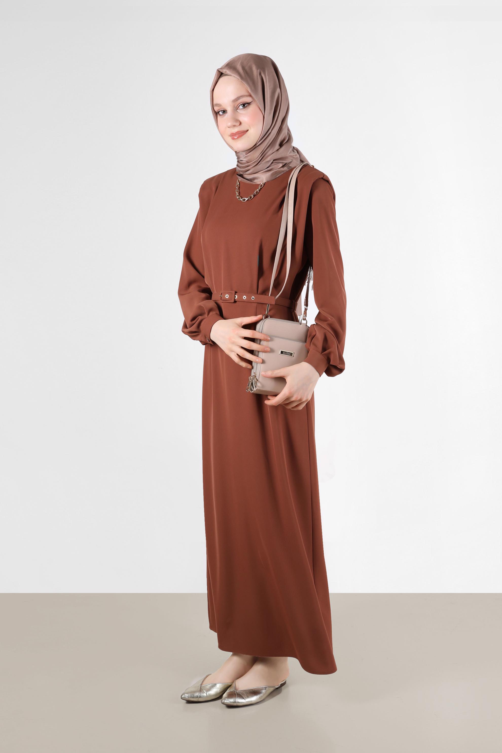 Tesettür giyim TABA VATKA GÖRÜNÜMLÜ KEMERLİ ELBİSE 42530 