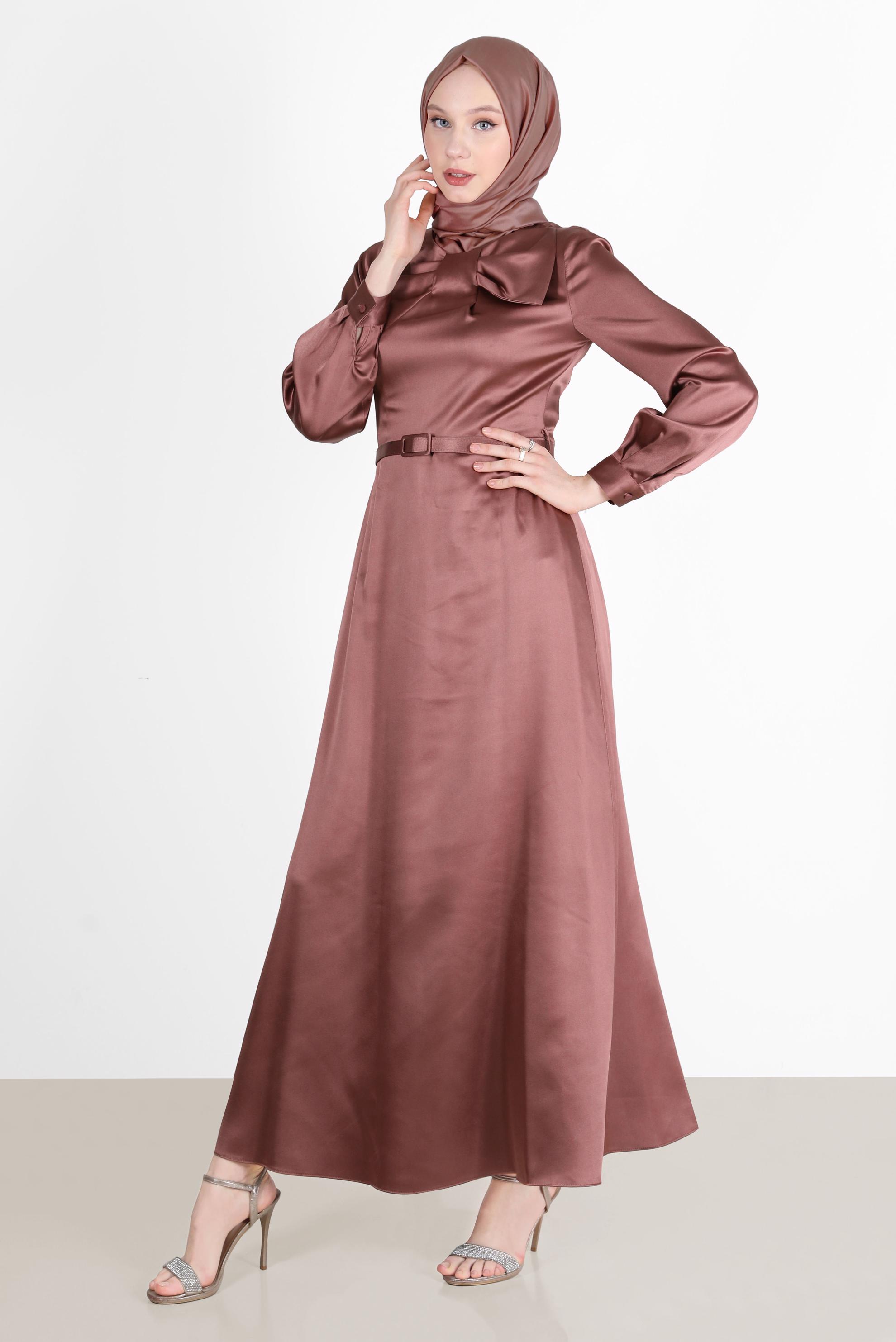 Tesettür giyim PEMBE FİYONK DETAYLI KEMERLİ ELBİSE 42532 