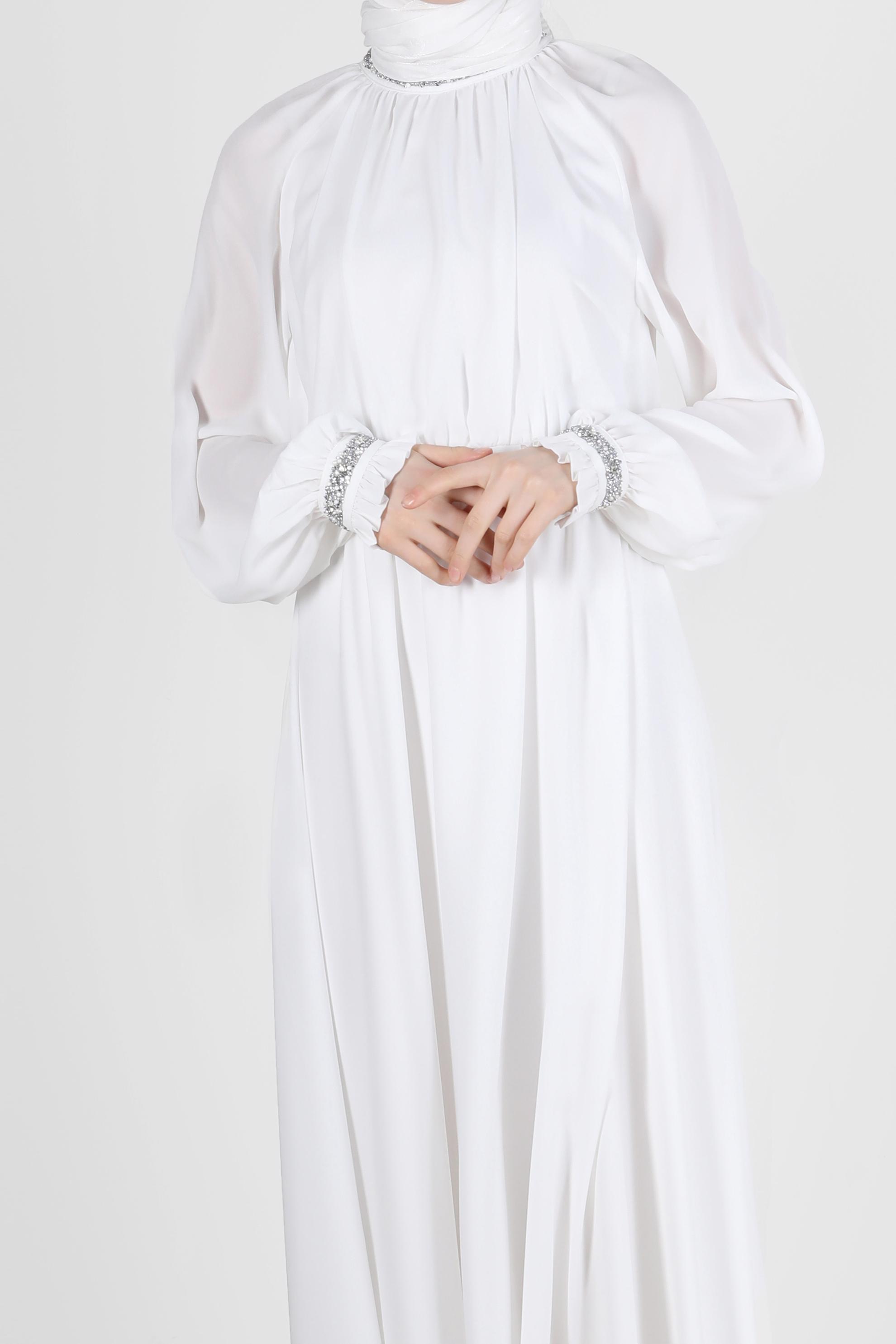 Tesettür giyim BEYAZ TAŞ DETAYLI ELBİSE 42553 