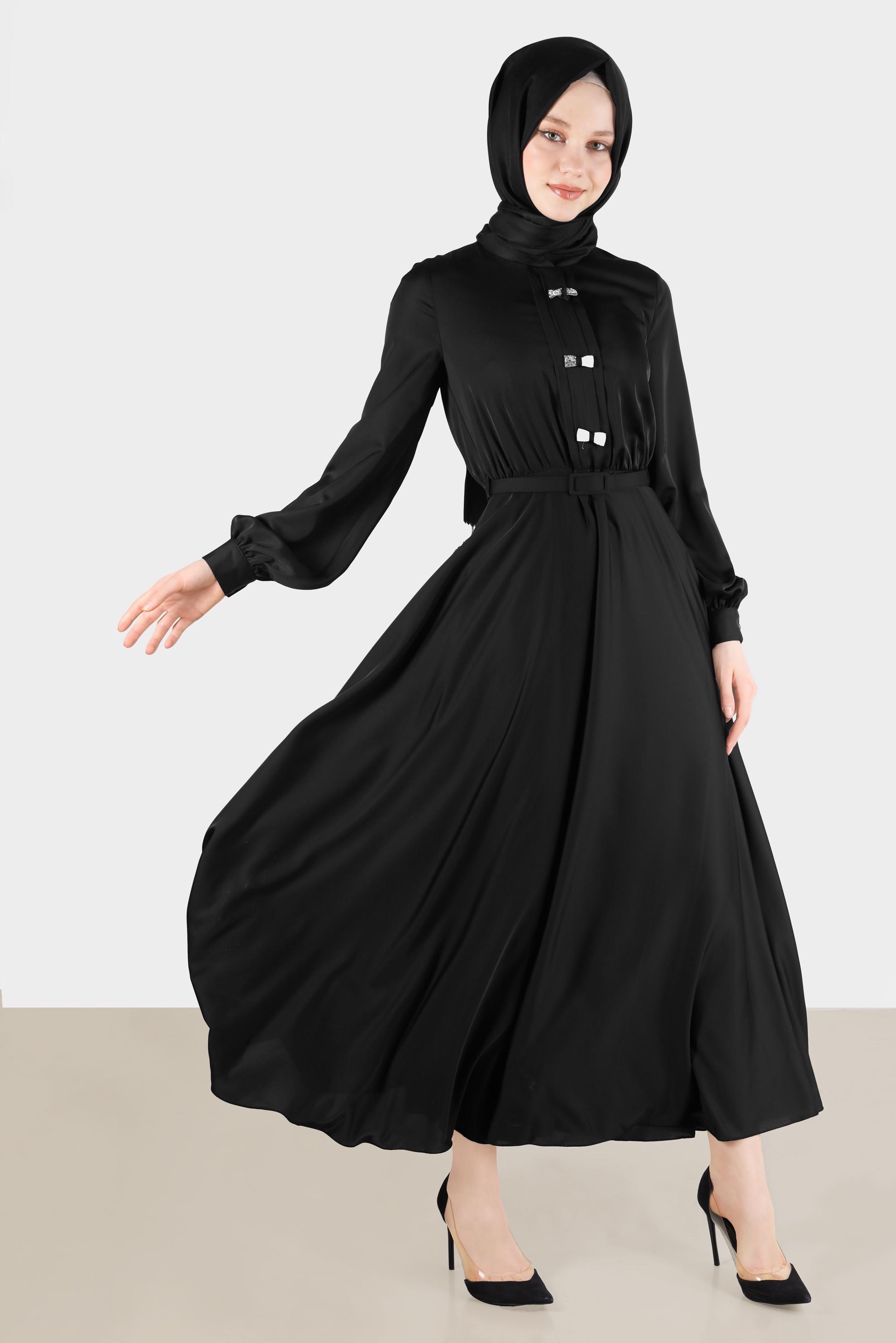 Tesettür giyim SİYAH TAŞLI FİYONK DETAYLI ELBİSE 42555 