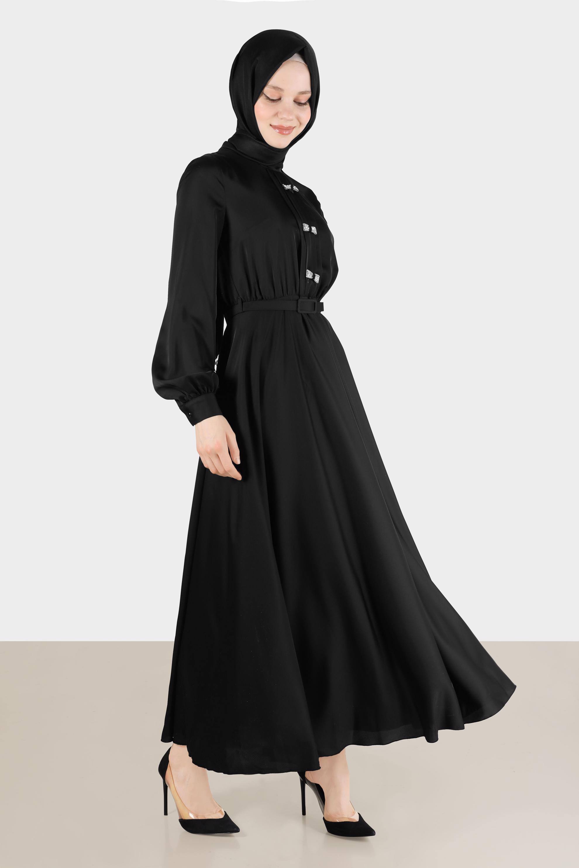 Tesettür giyim SİYAH TAŞLI FİYONK DETAYLI ELBİSE 42555 