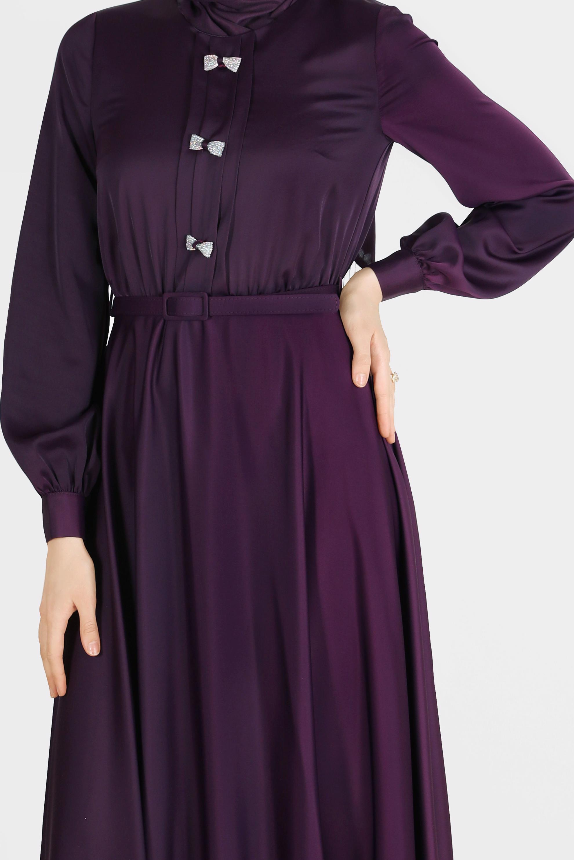 Tesettür giyim MOR TAŞLI FİYONK DETAYLI ELBİSE 42555 