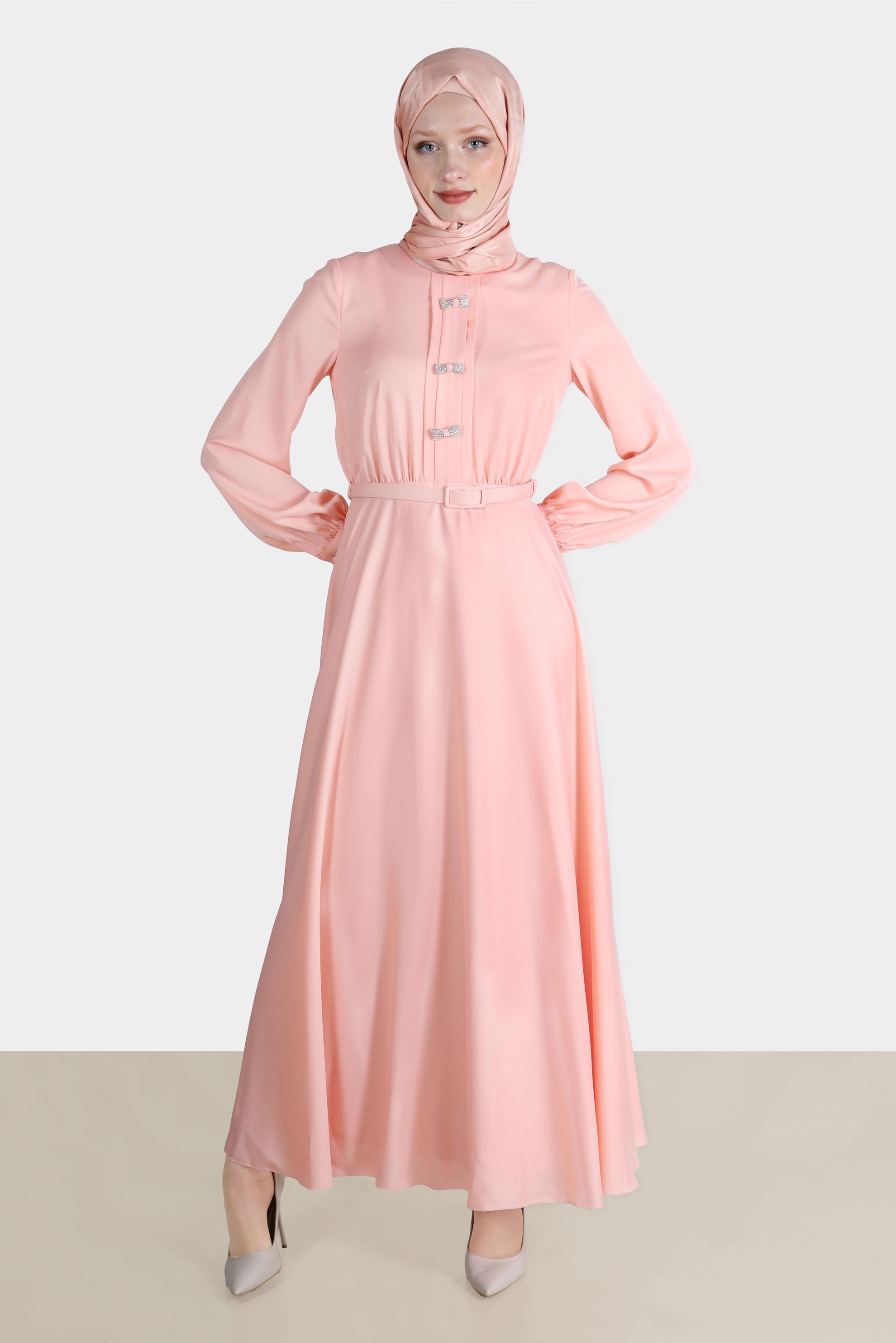 Tesettür giyim PUDRA TAŞLI FİYONK DETAYLI ELBİSE 42555 
