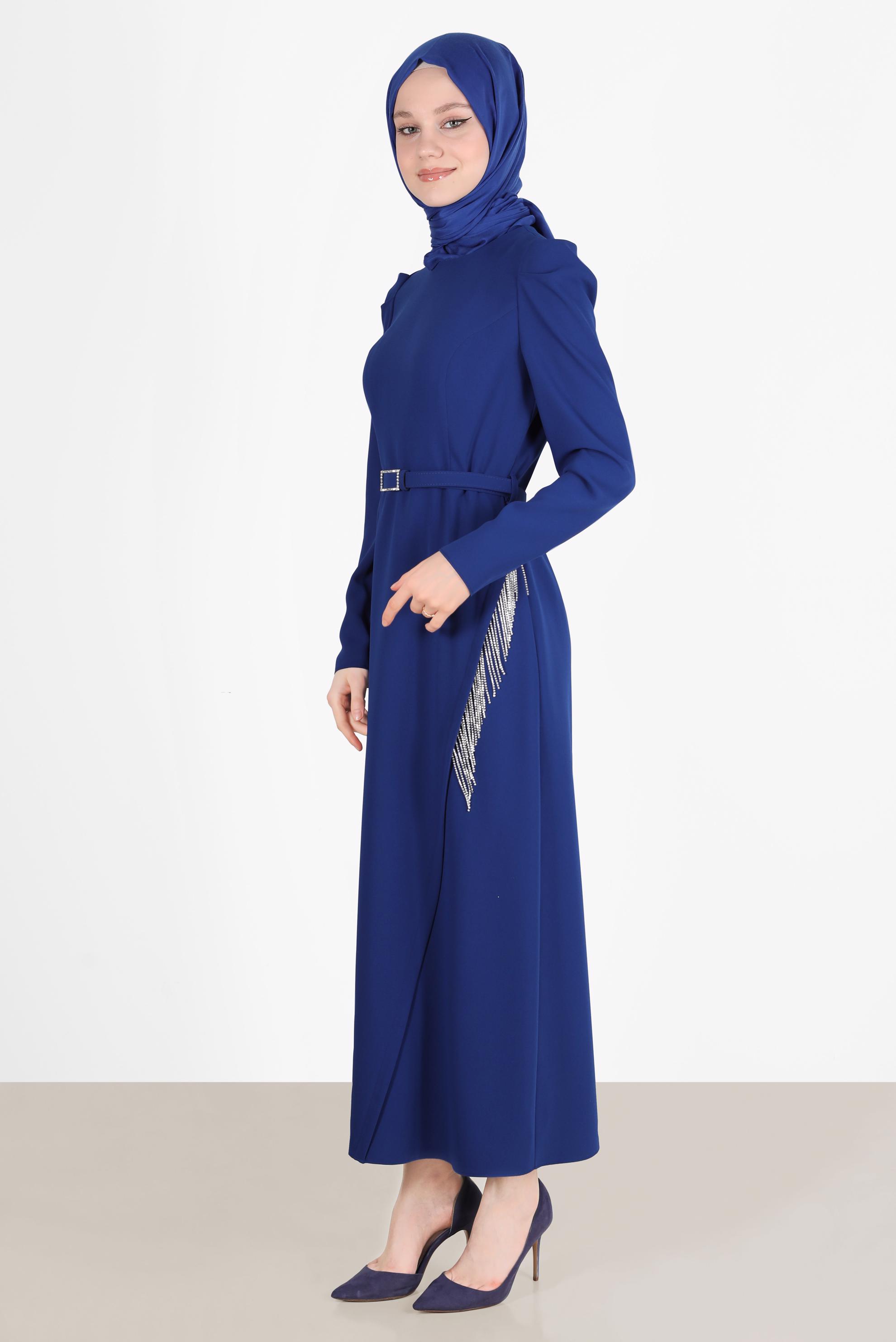 Tesettür giyim MAVİ KEMERLİ PÜSKÜL DETAYLI ELBİSE 42568 