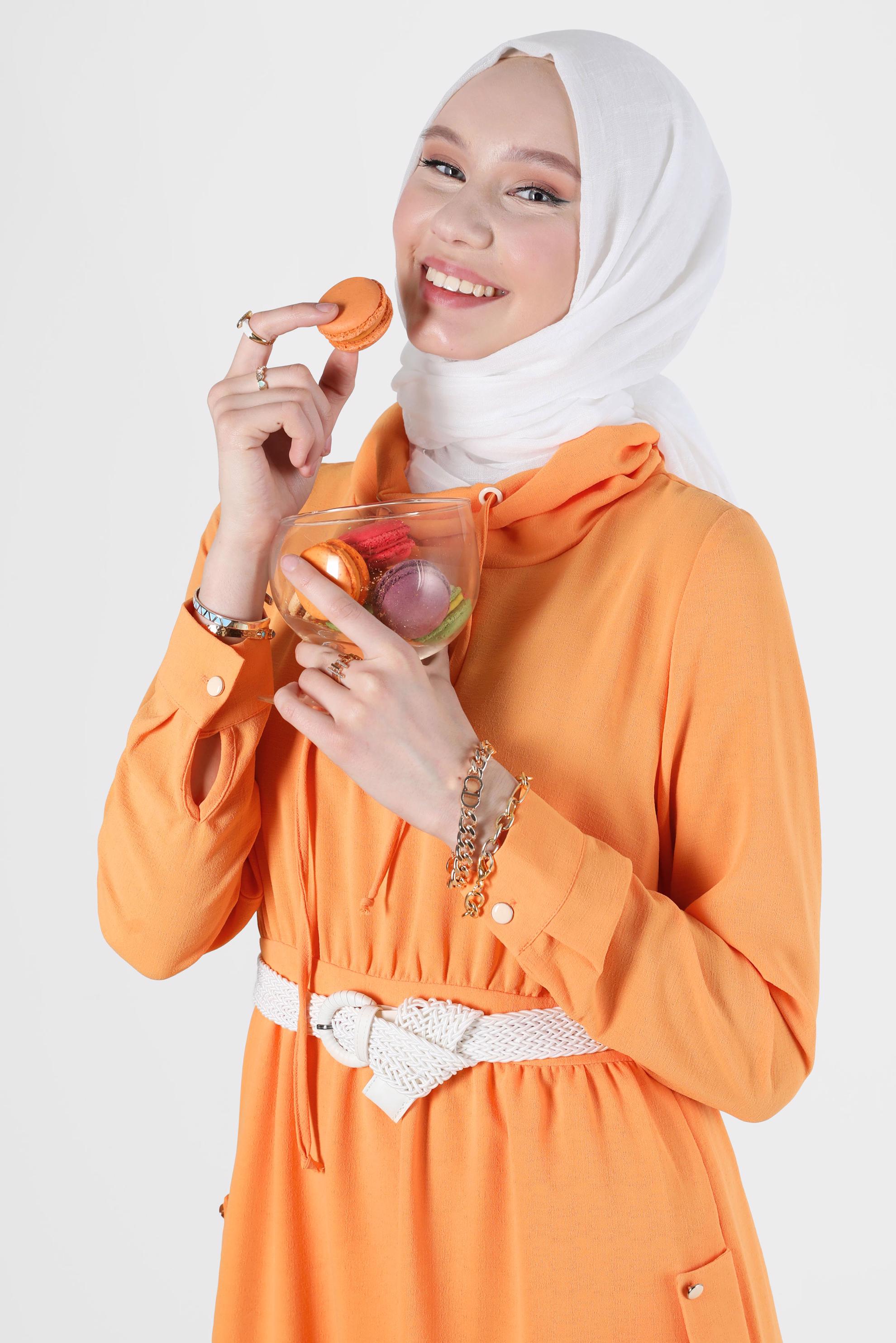 Tesettür giyim TURUNCU KEMERLİ CEPLİ ELBİSE 42590