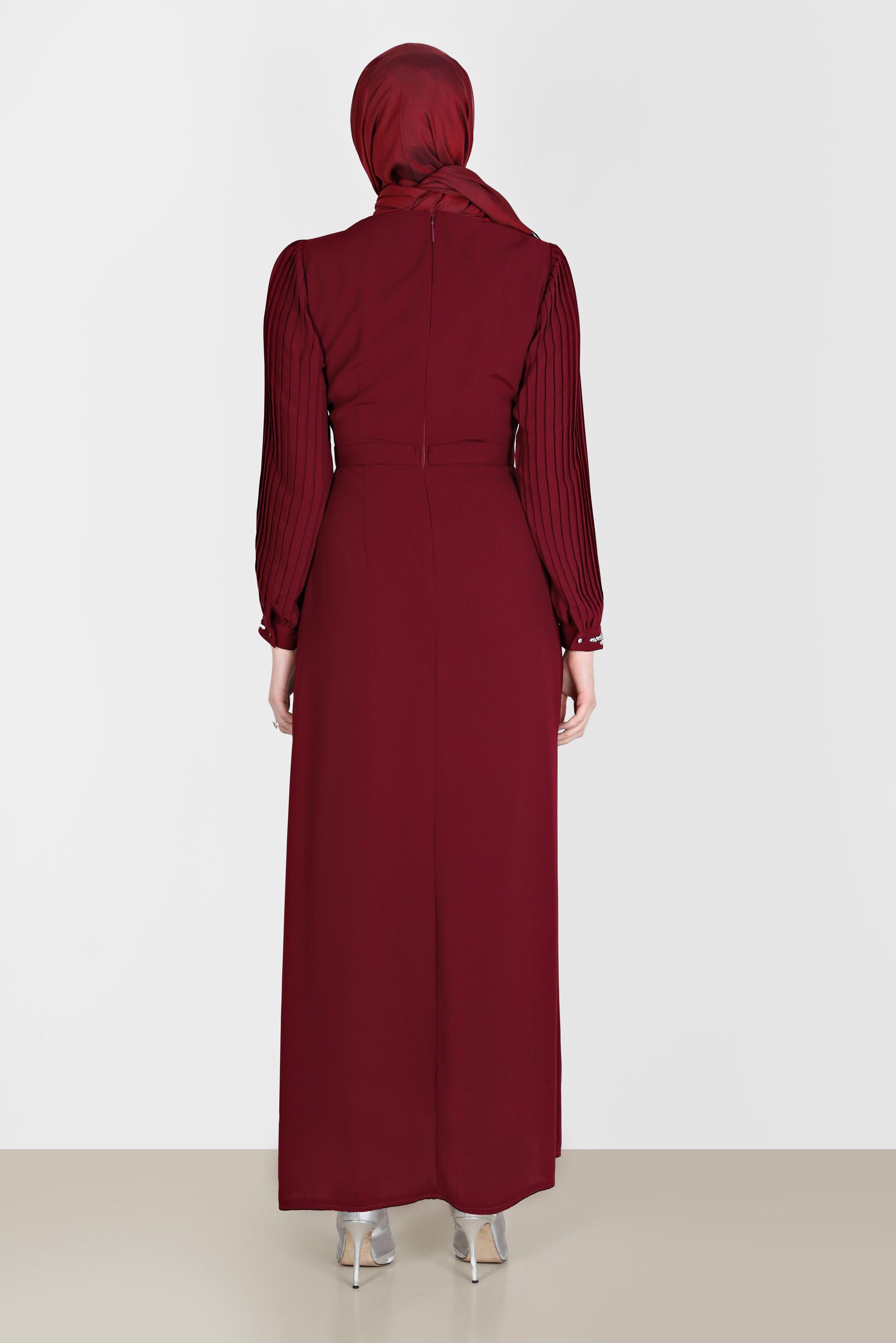 Tesettür giyim BORDO KOLLARI PİLİSELİ TAŞ İŞLEMELİ ELBİSE 42592