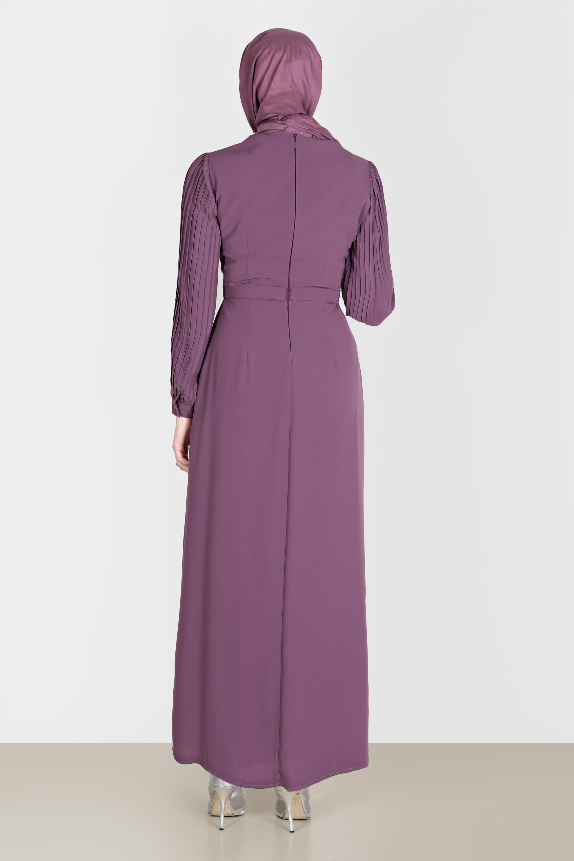Tesettür giyim MOR KOLLARI PİLİSELİ TAŞ İŞLEMELİ ELBİSE 42592