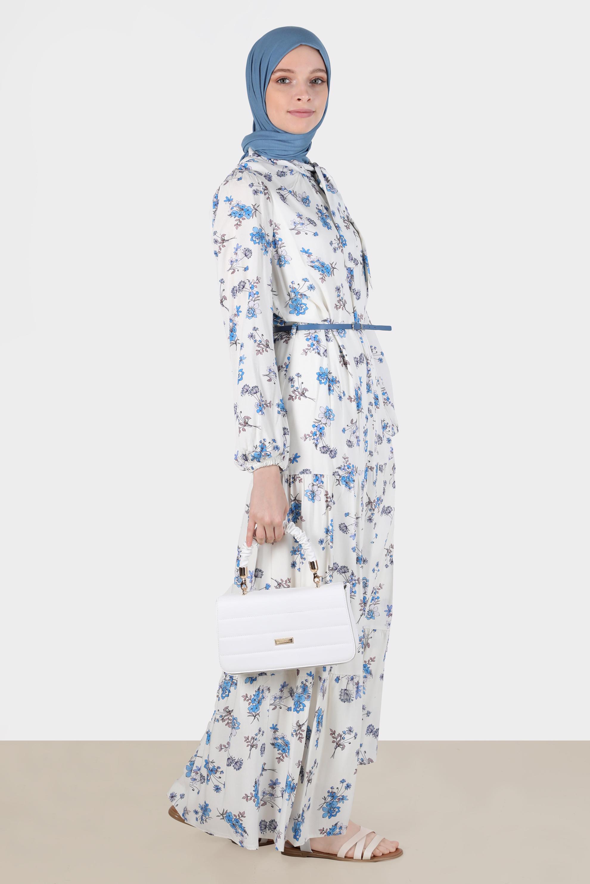 Tesettür giyim MAVİ BAĞLAMA DETAYLI ÇİÇEKLİ VİSKOZ ELBİSE 42617 