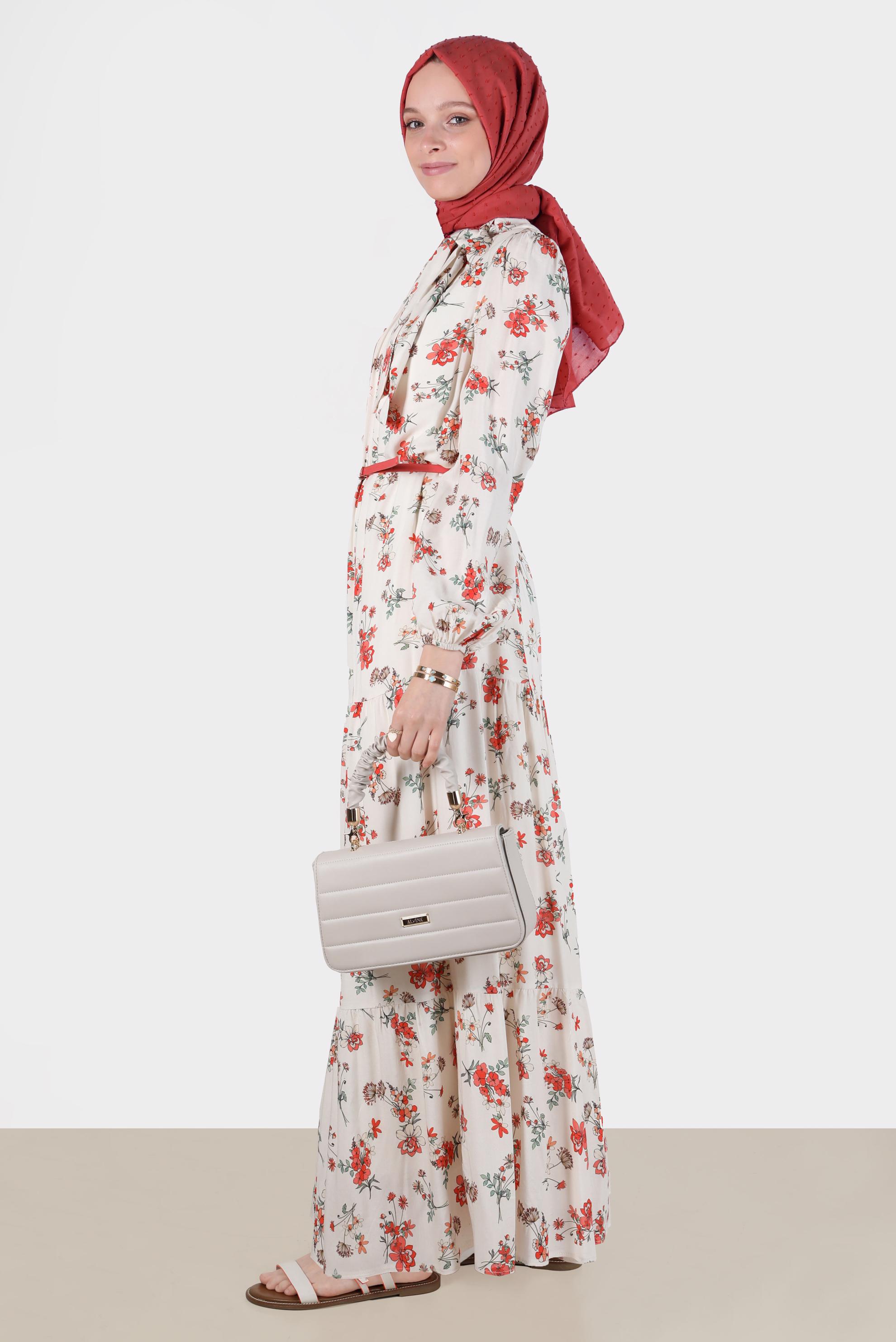 Vêtements hijab ROUGE ROBE EN VISCOSE MOTIF FLEURI DÉTAIL NOUÉ 42617