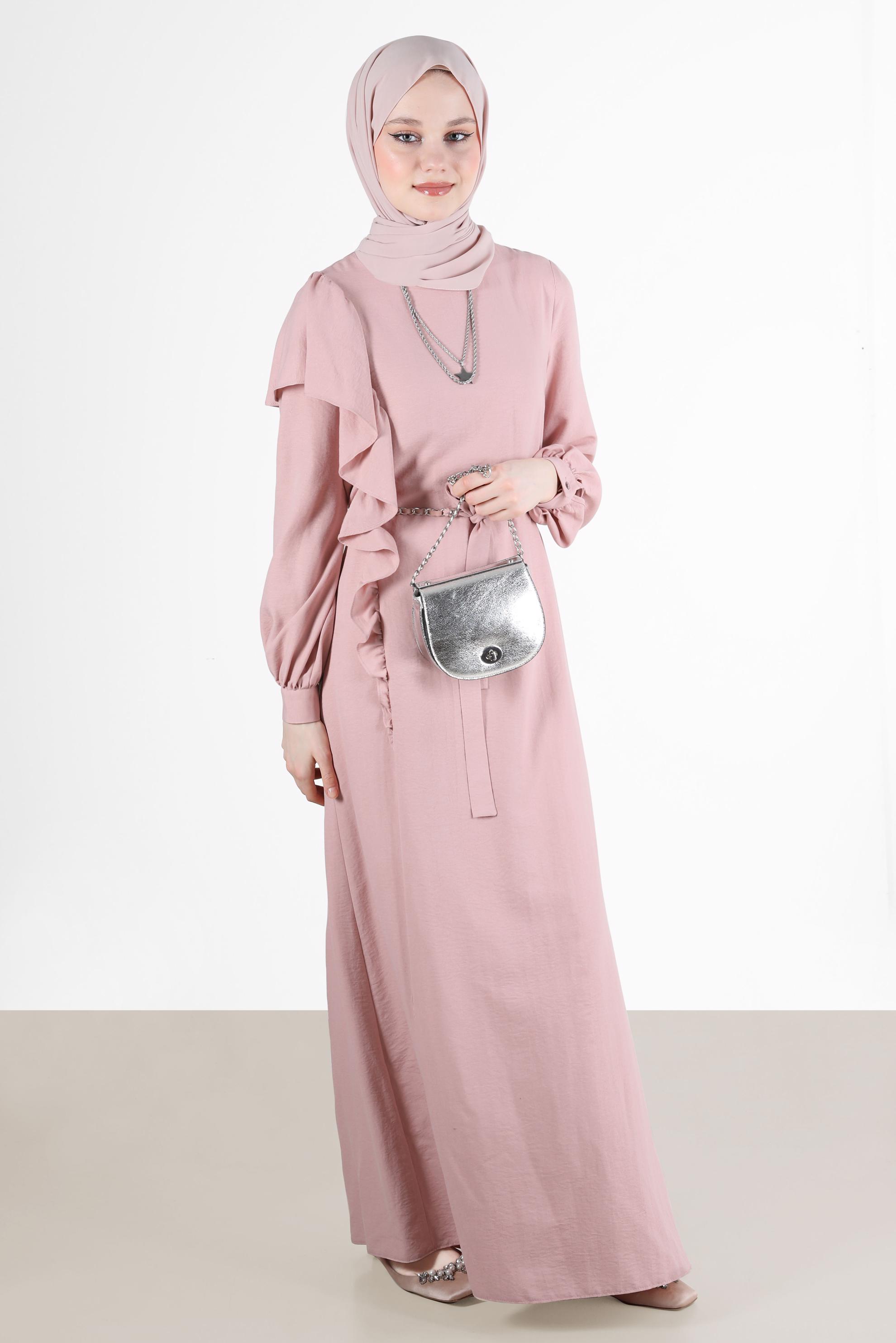 Tesettür giyim PUDRA VOLAN DETAYLI METAL KUŞAKLI ELBİSE 42619 