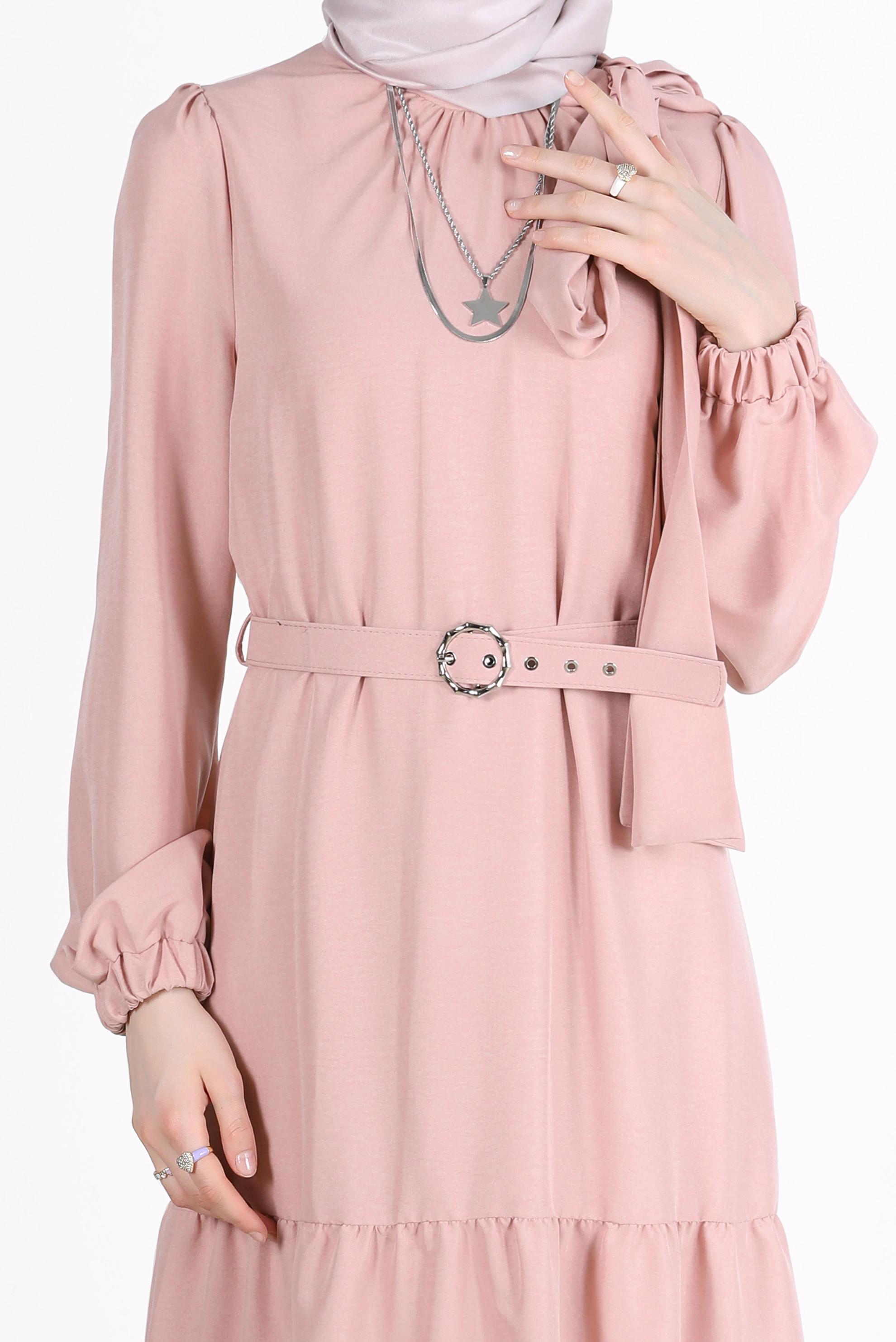 Tesettür giyim PUDRA BAĞLAMA DETAYLI KEMERLİ ELBİSE 42622 