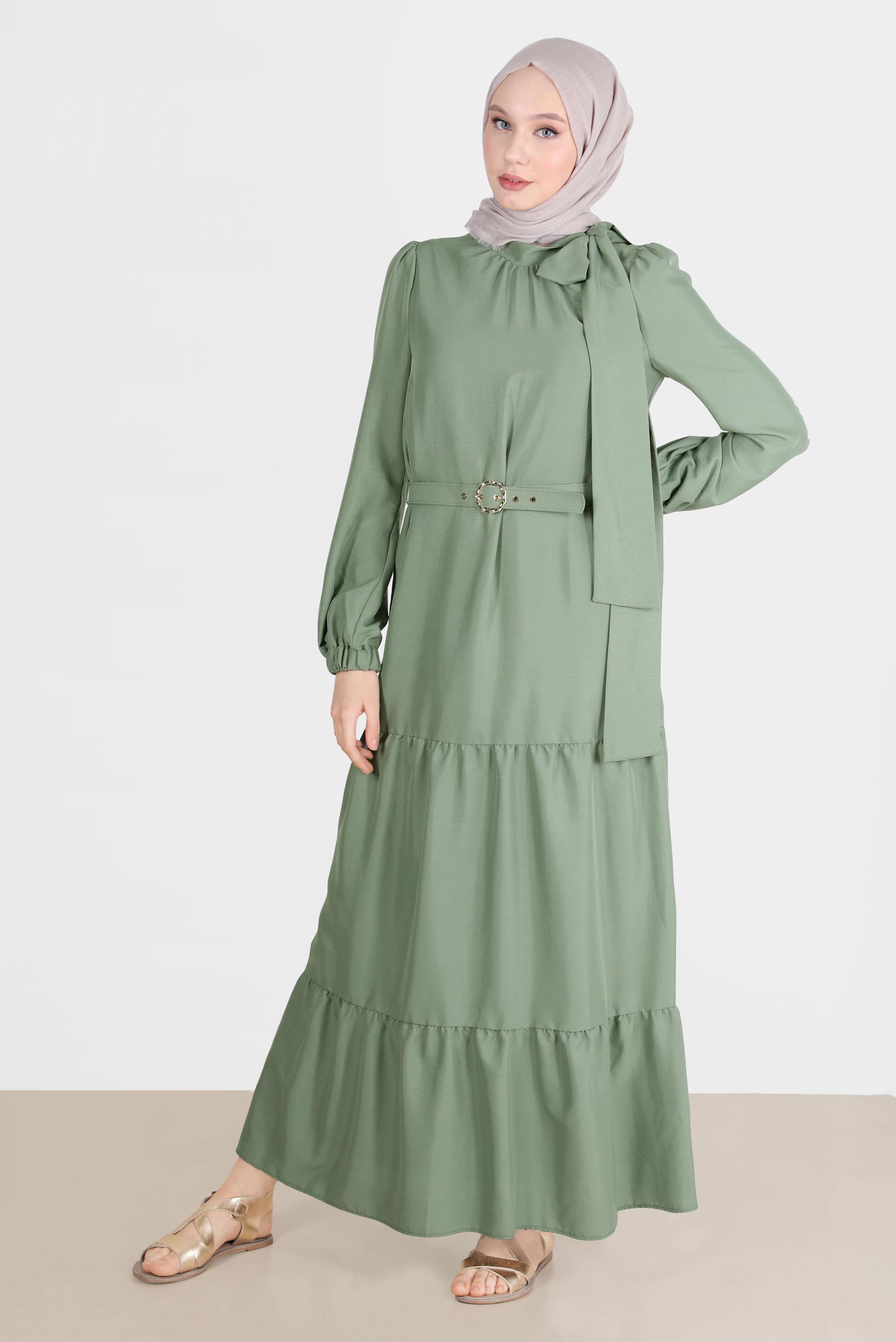 Tesettür giyim YEŞİL BAĞLAMA DETAYLI KEMERLİ ELBİSE 42622 