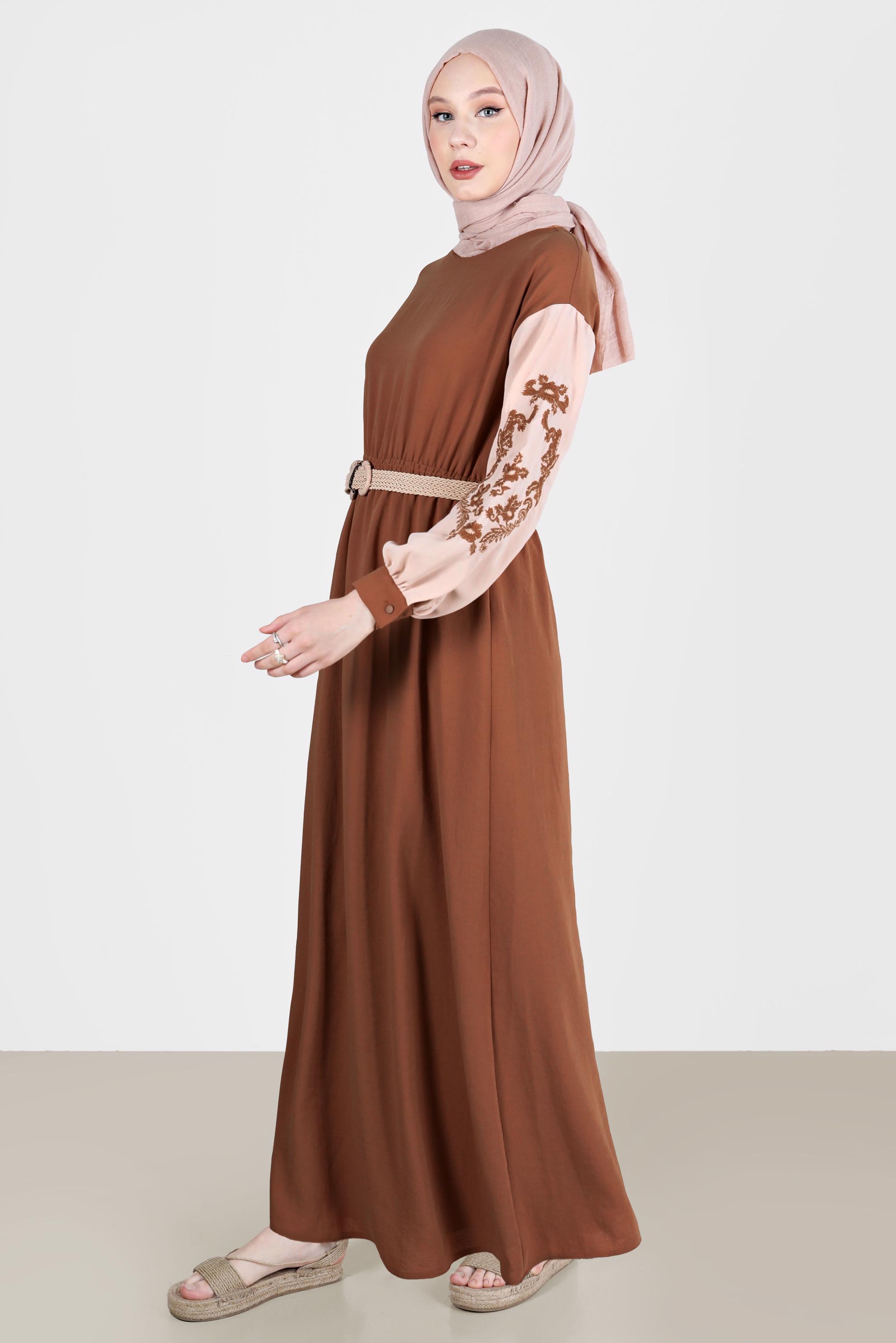 Tesettür giyim KAHVE KOLLARI NAKIŞLI ELBİSE 42623