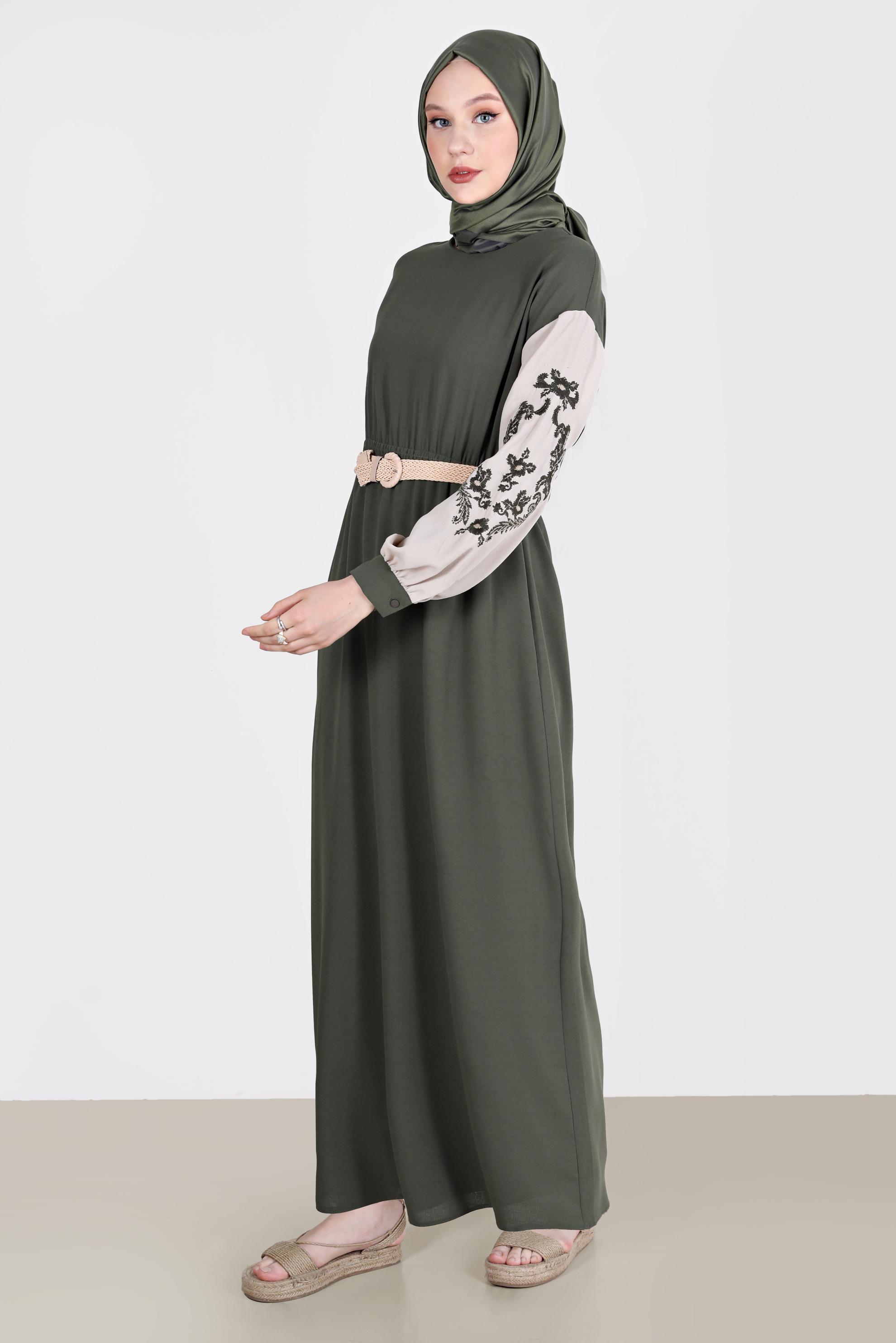 Tesettür giyim HAKİ KOLLARI NAKIŞLI ELBİSE 42623