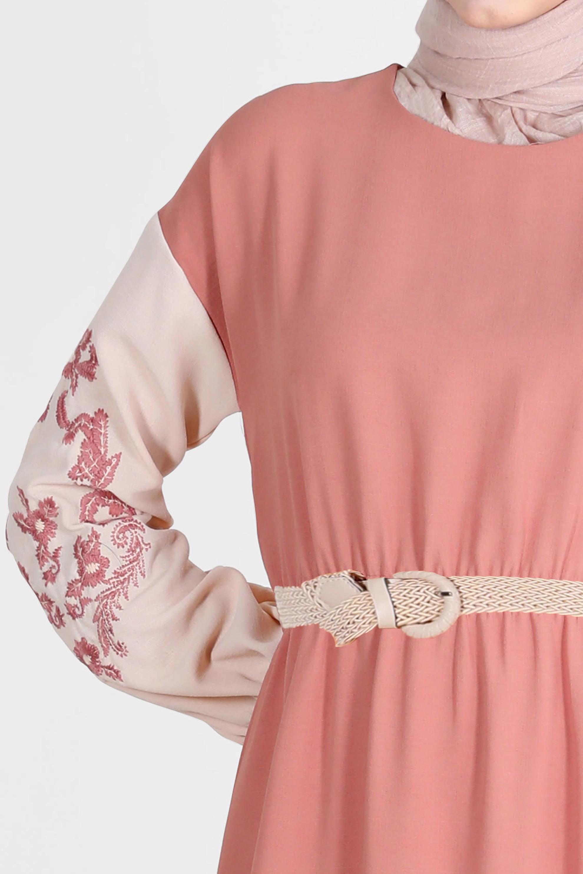 Tesettür giyim PUDRA KOLLARI NAKIŞLI ELBİSE 42623