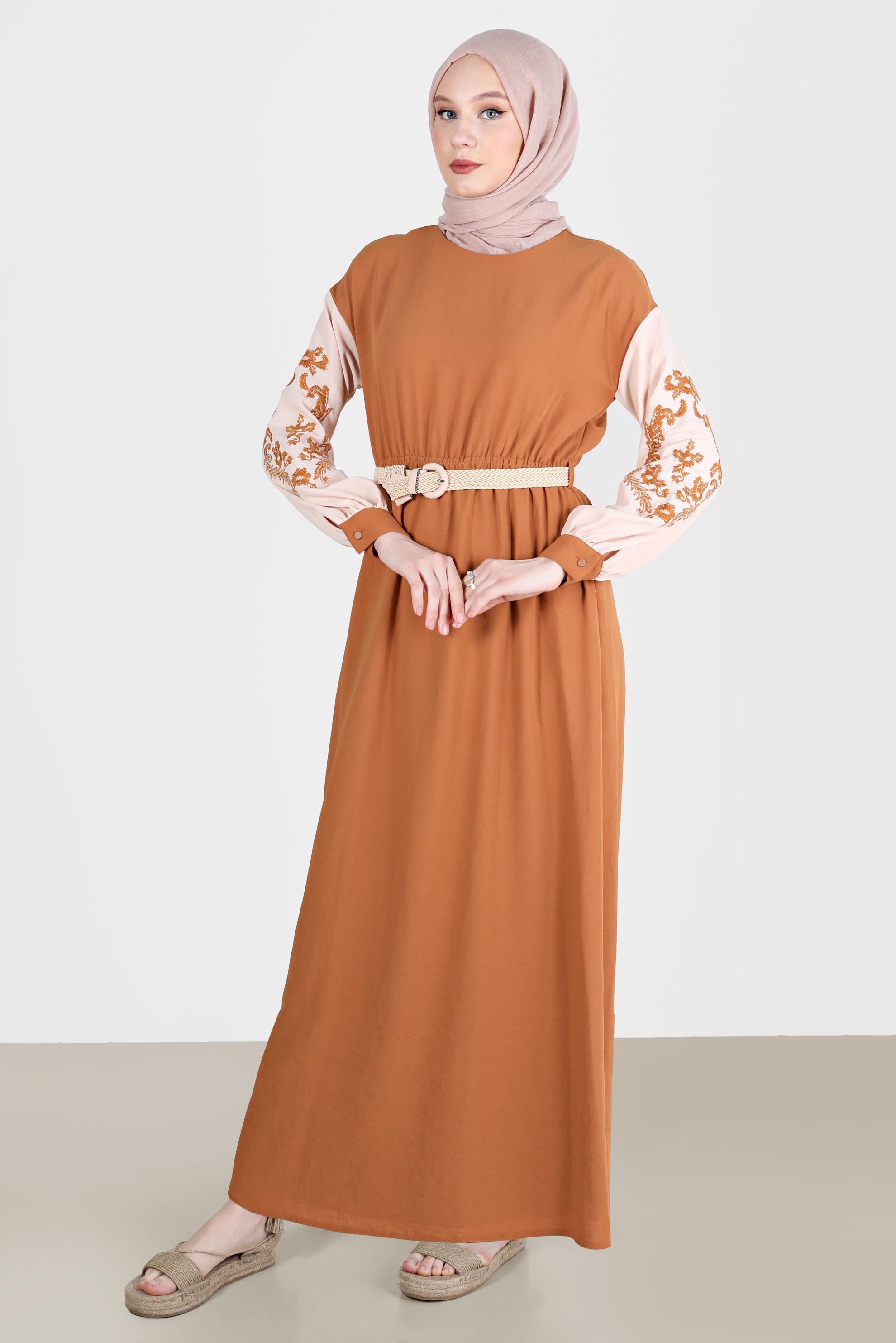 Tesettür giyim KAHVE KOLLARI NAKIŞLI ELBİSE 42623