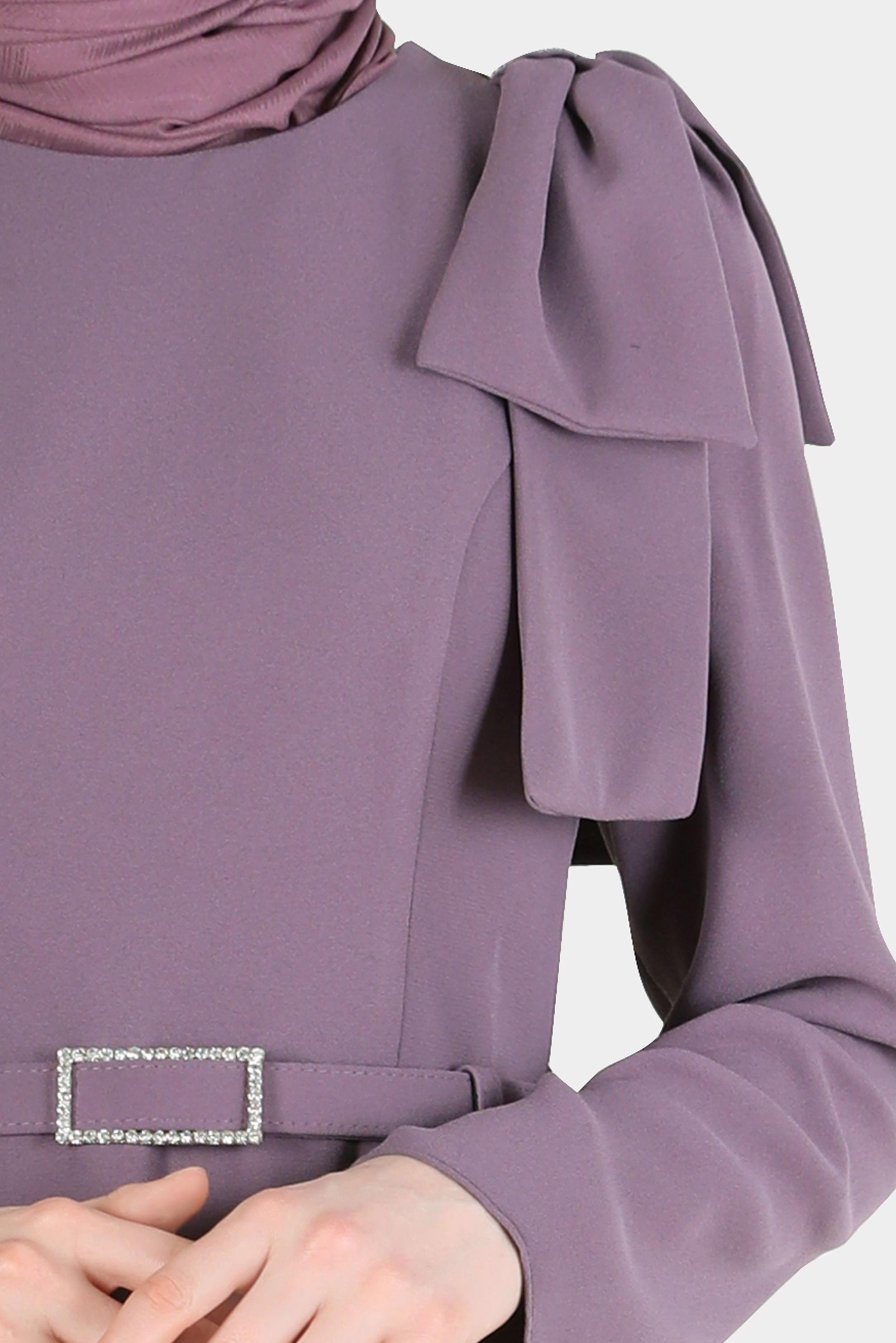 Tesettür giyim MOR KURDELE DETAYLI KEMERLİ KREP ELBİSE 42624 