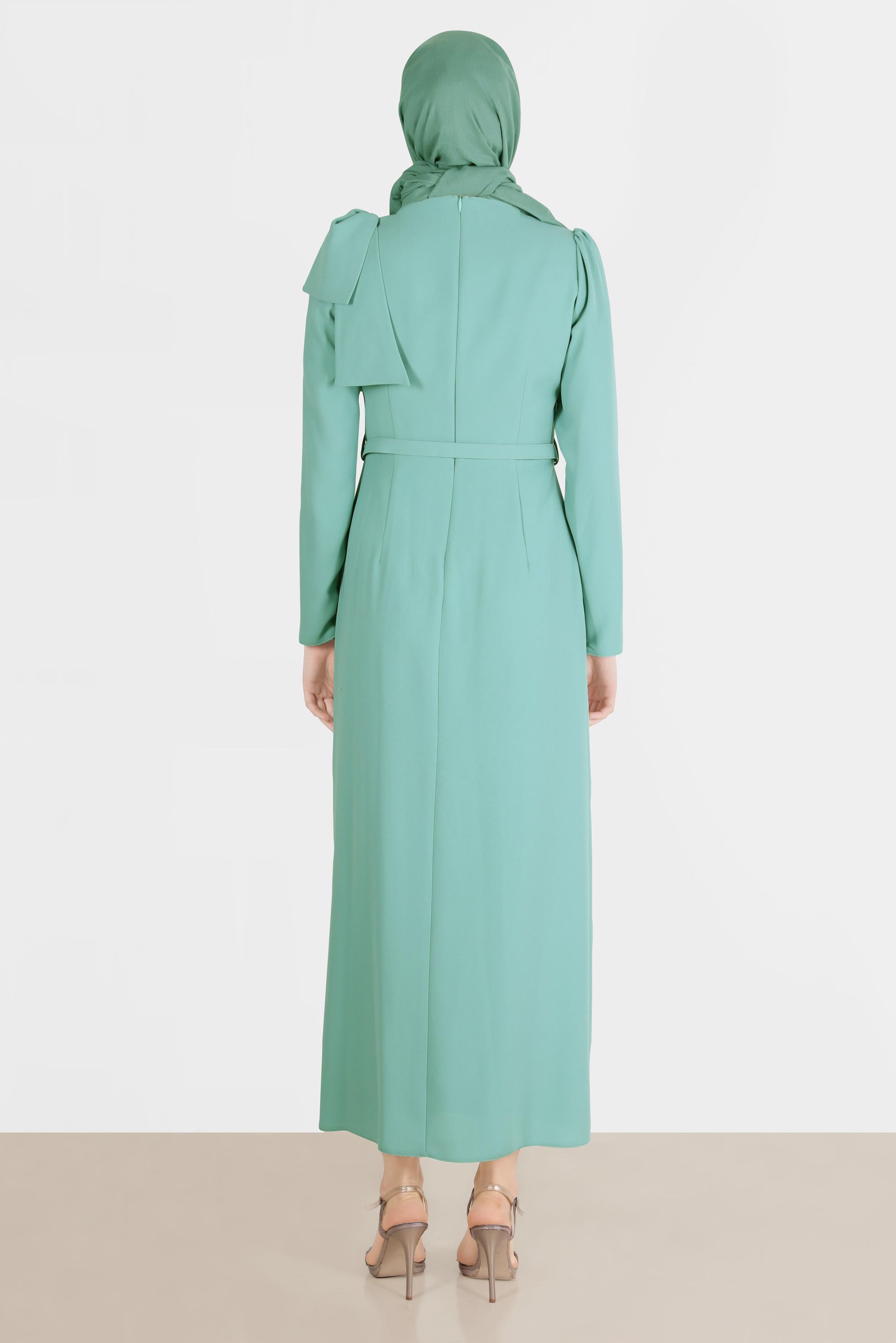 Tesettür giyim YEŞİL KURDELE DETAYLI KEMERLİ KREP ELBİSE 42624 