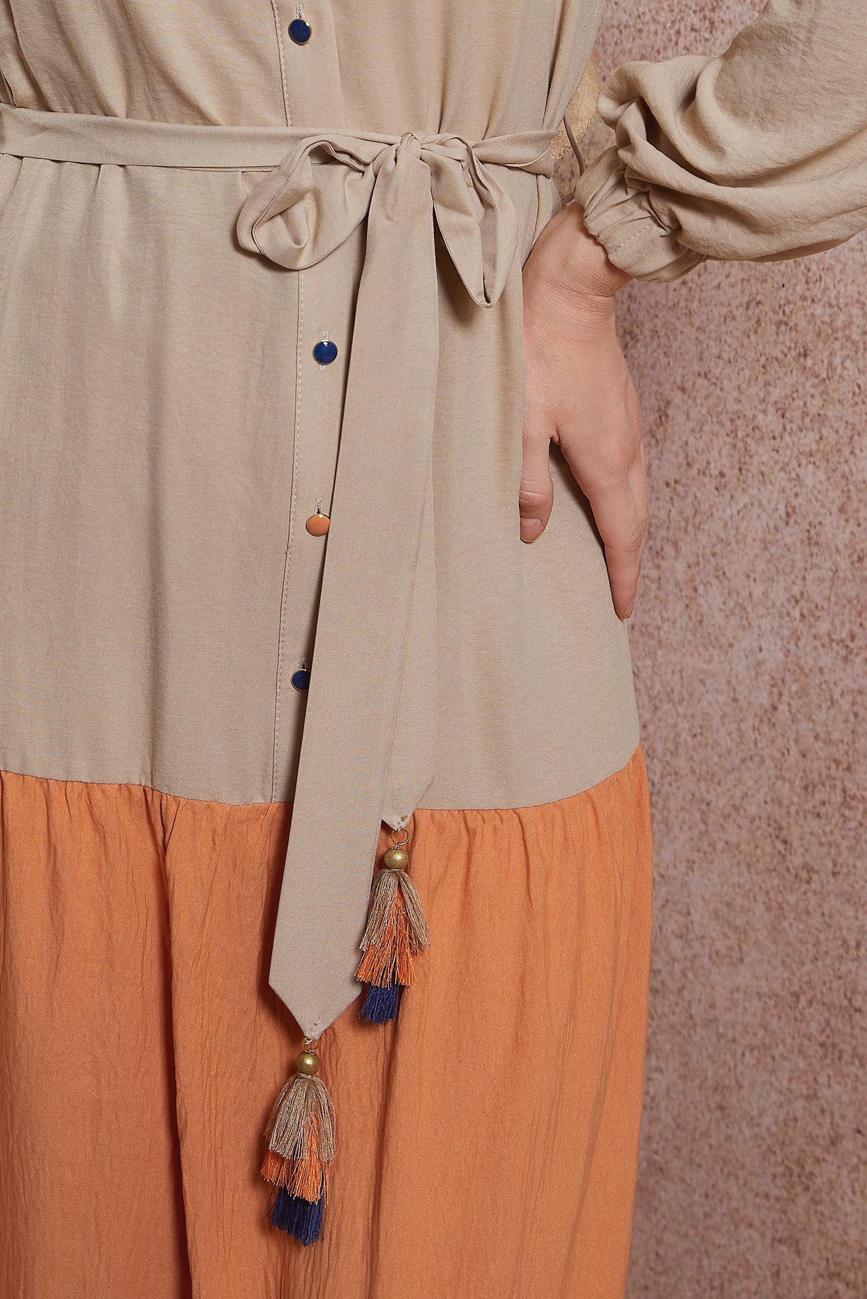 Tesettür giyim TURUNCU ÇOK RENKLİ BELDEN BAĞLAMALI ELBİSE 42625 