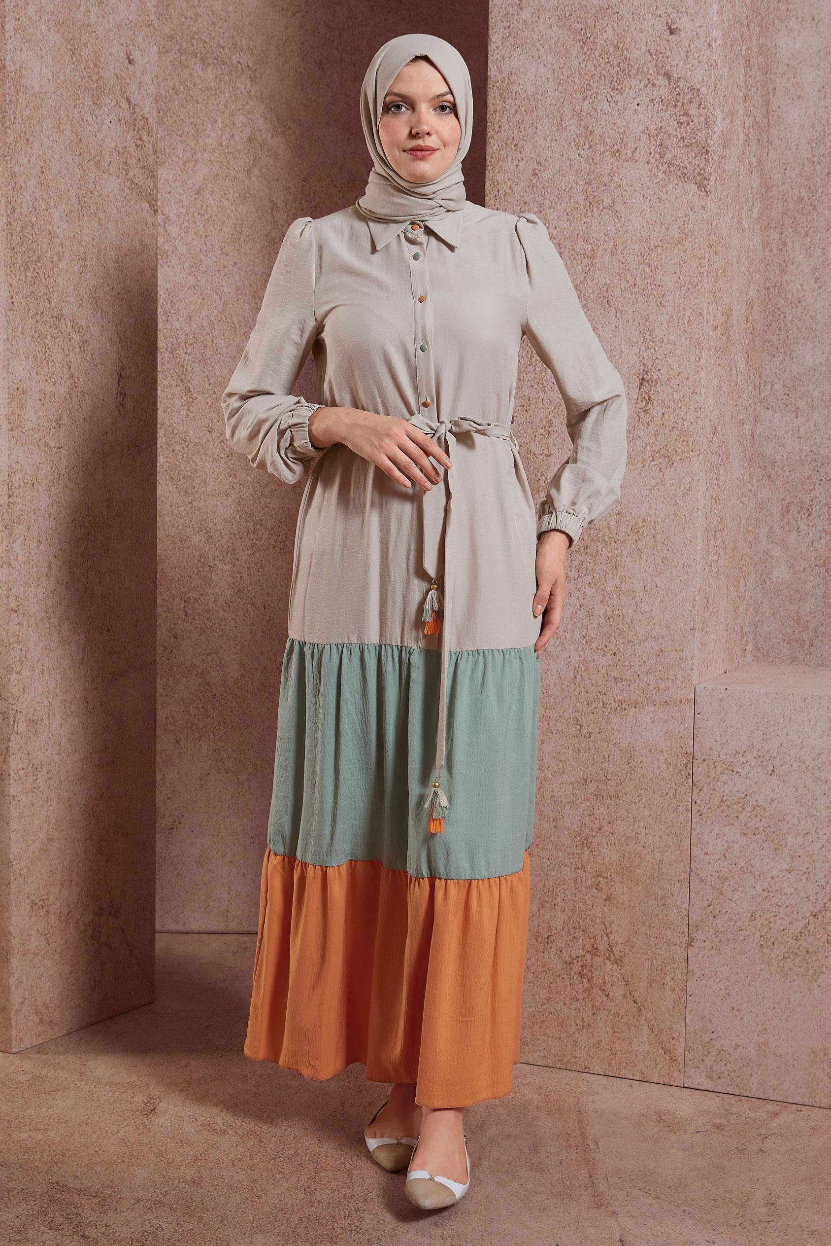 Tesettür giyim MAVİ ÇOK RENKLİ BELDEN BAĞLAMALI ELBİSE 42625 