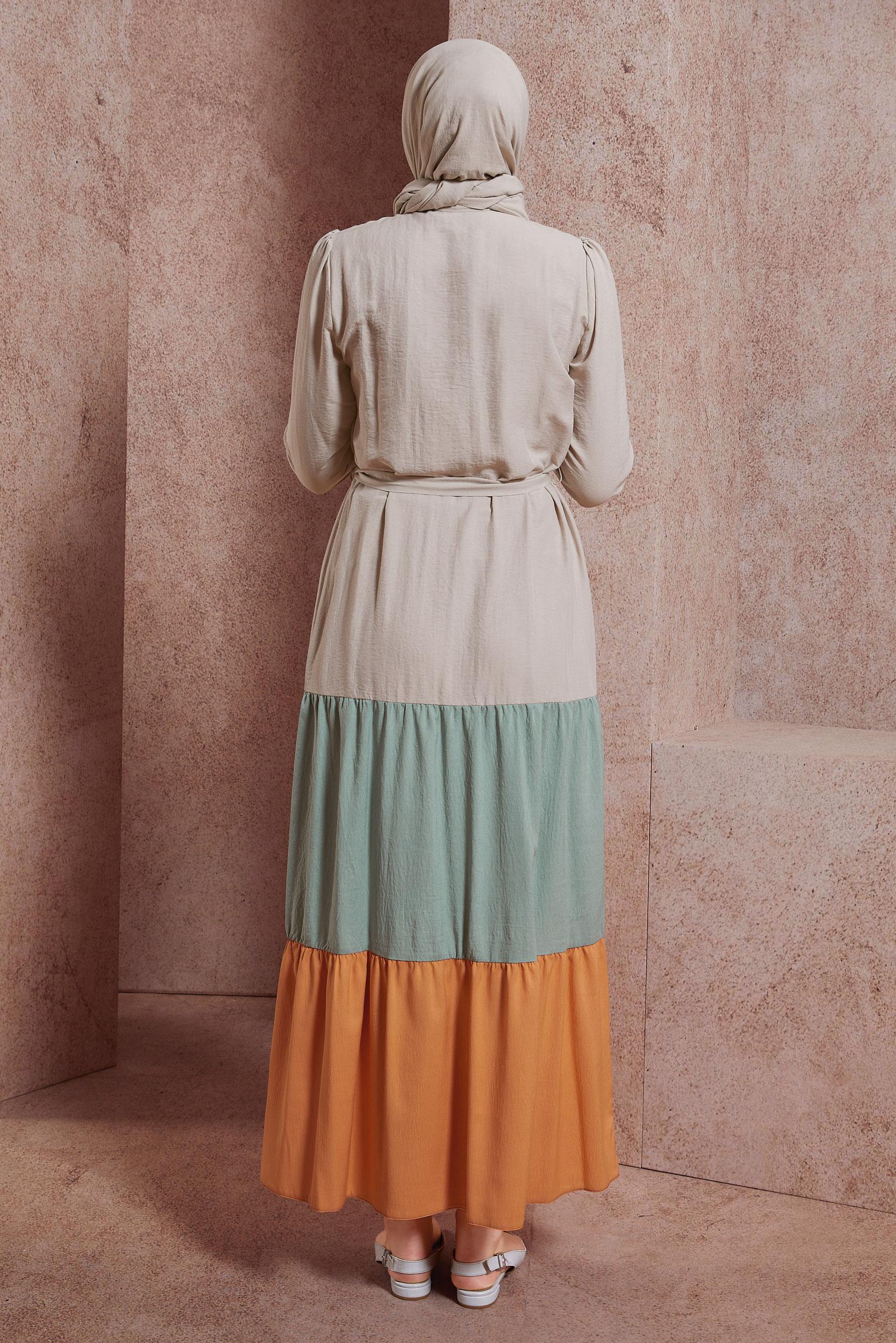 Tesettür giyim MAVİ ÇOK RENKLİ BELDEN BAĞLAMALI ELBİSE 42625 