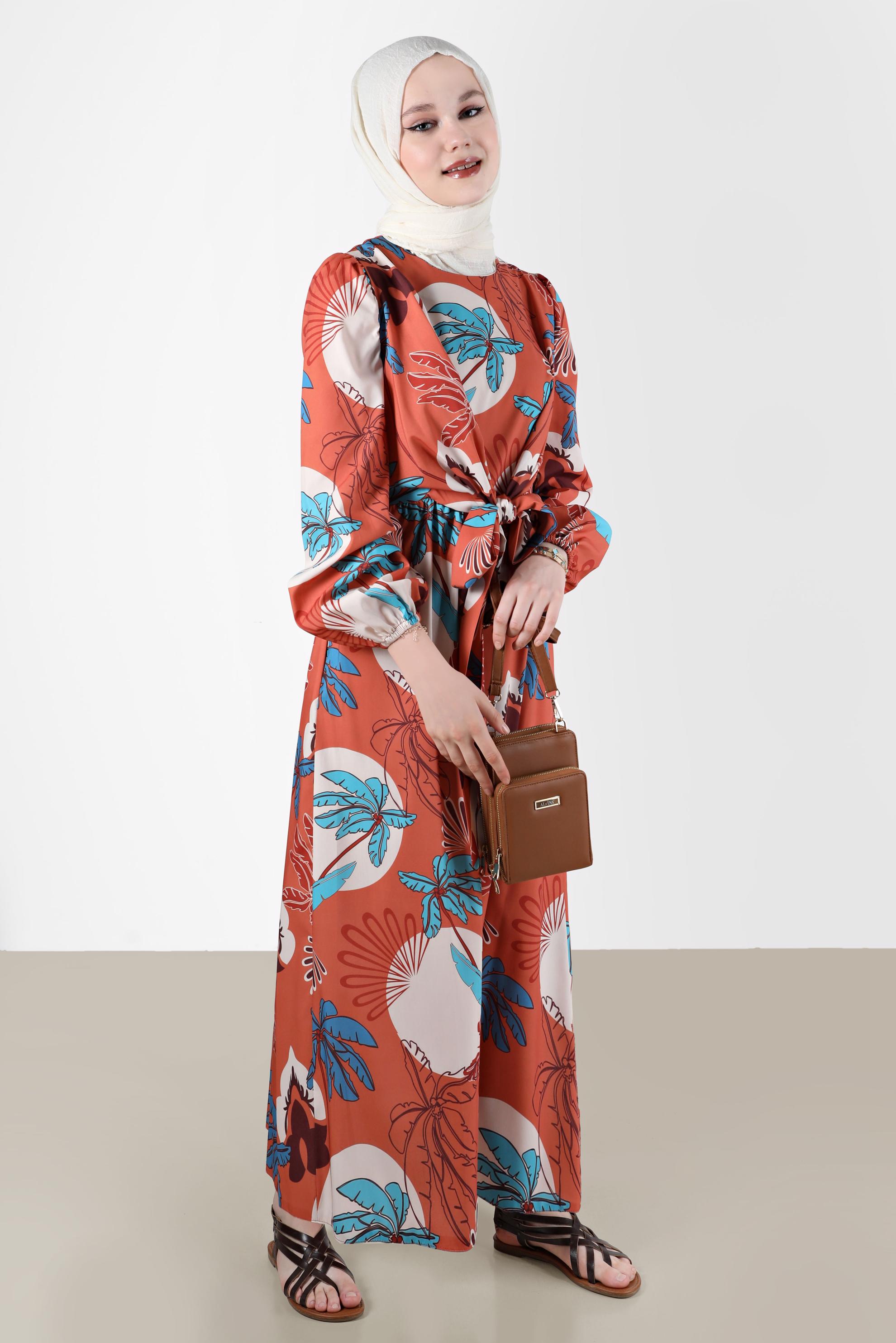 Tesettür giyim TURUNCU BAĞLAMA DETAYLI DESENLİ ELBİSE 42630 