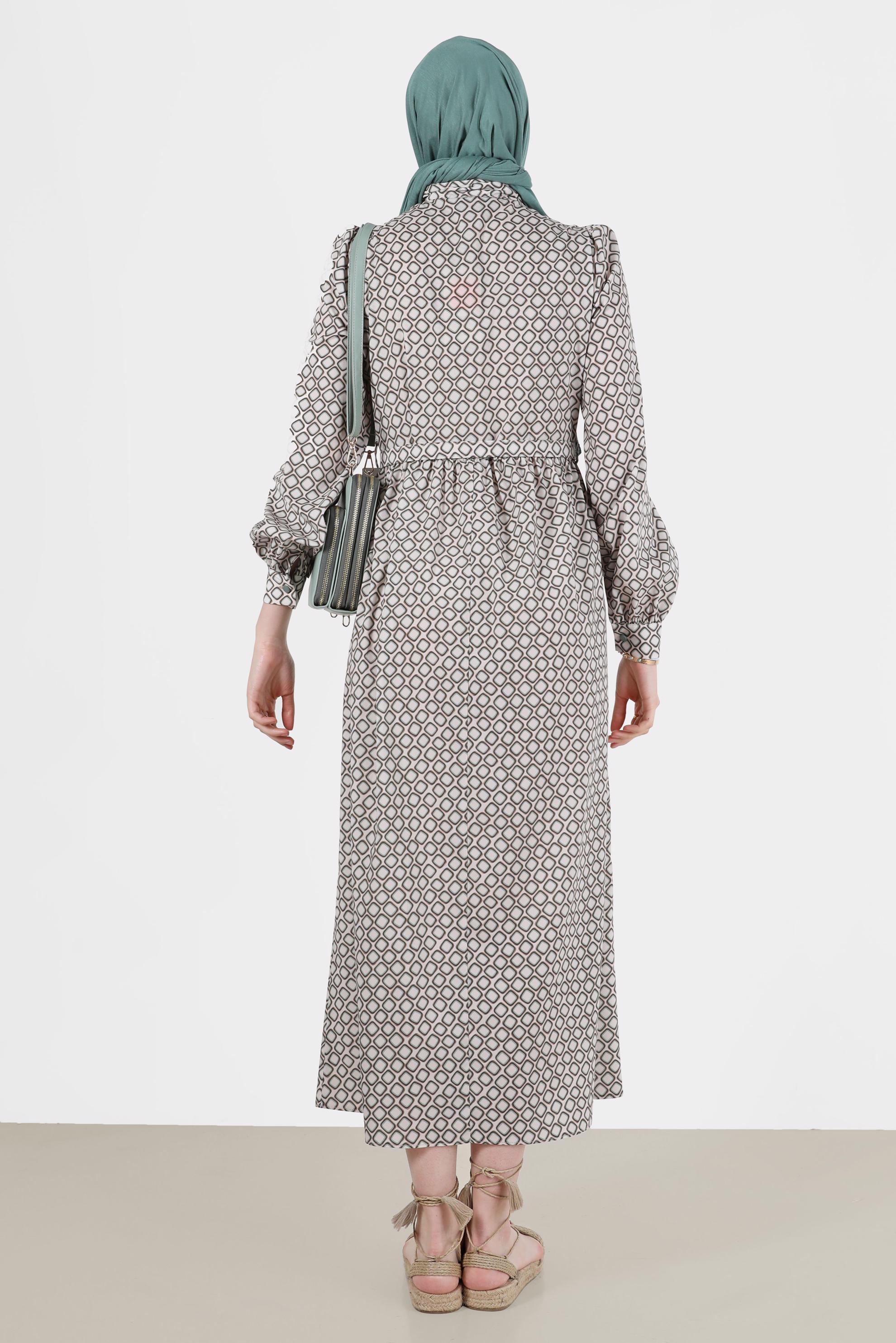 Tesettür giyim HAKİ YAKASI BAĞLAMALI DESENLİ ELBİSE 42631 