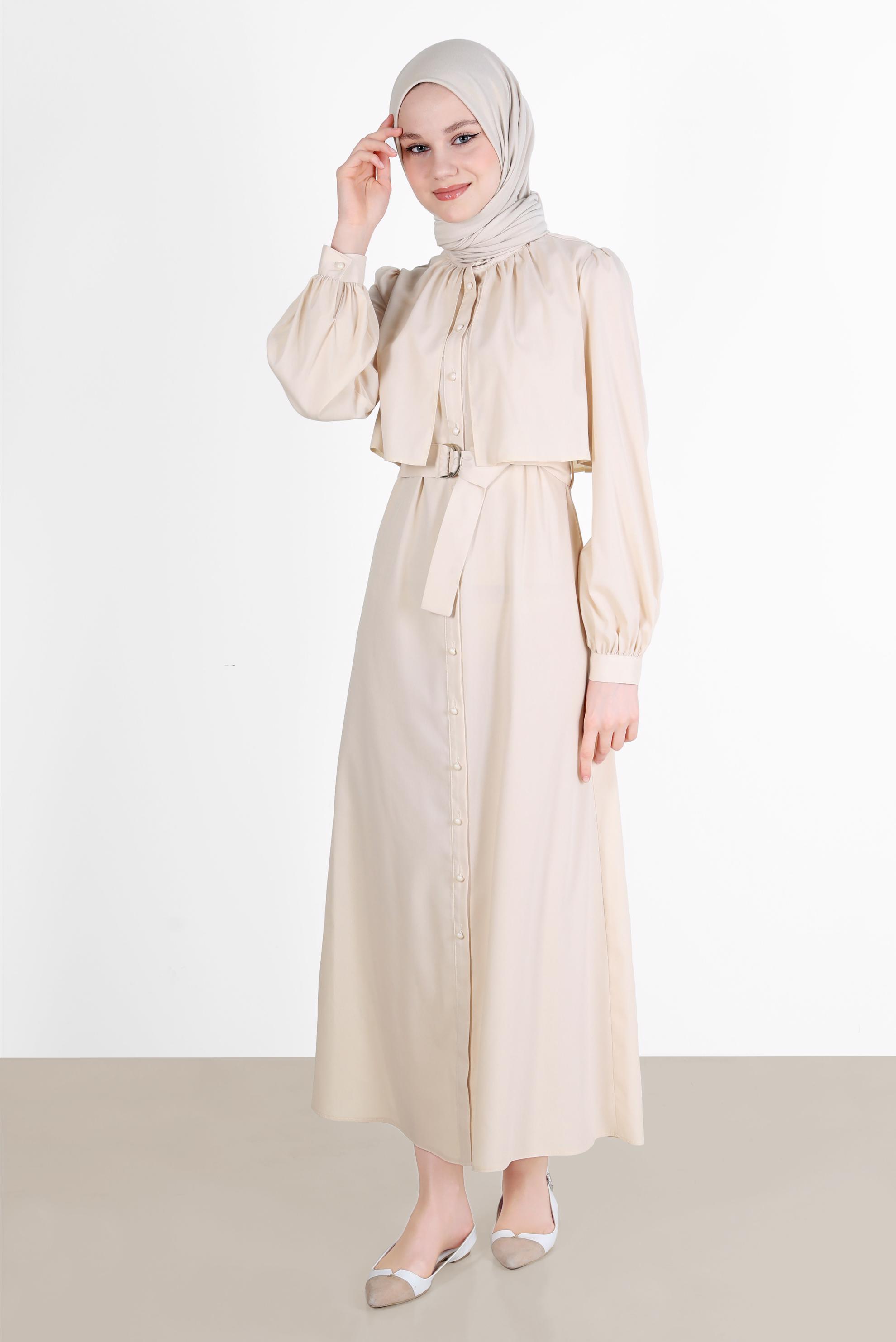 Tesettür giyim BEJ BOYDAN DÜĞMELİ KEMERLİ ELBİSE 42634 